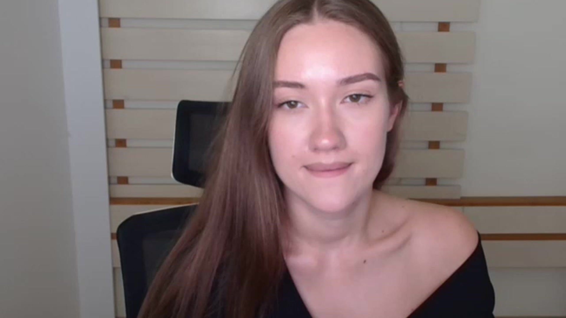 Gallery image thumbnail from Leia_Sweet's myfreecams stream on, 08/01/2023, 13:39 image 10 of 20