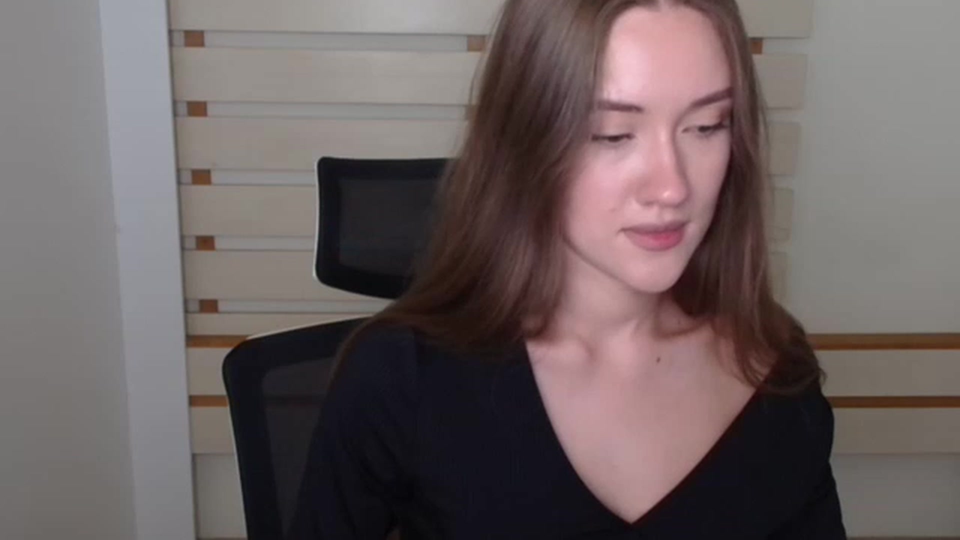Gallery image thumbnail from Leia_Sweet's myfreecams stream on, 08/01/2023, 13:39 image 9 of 20