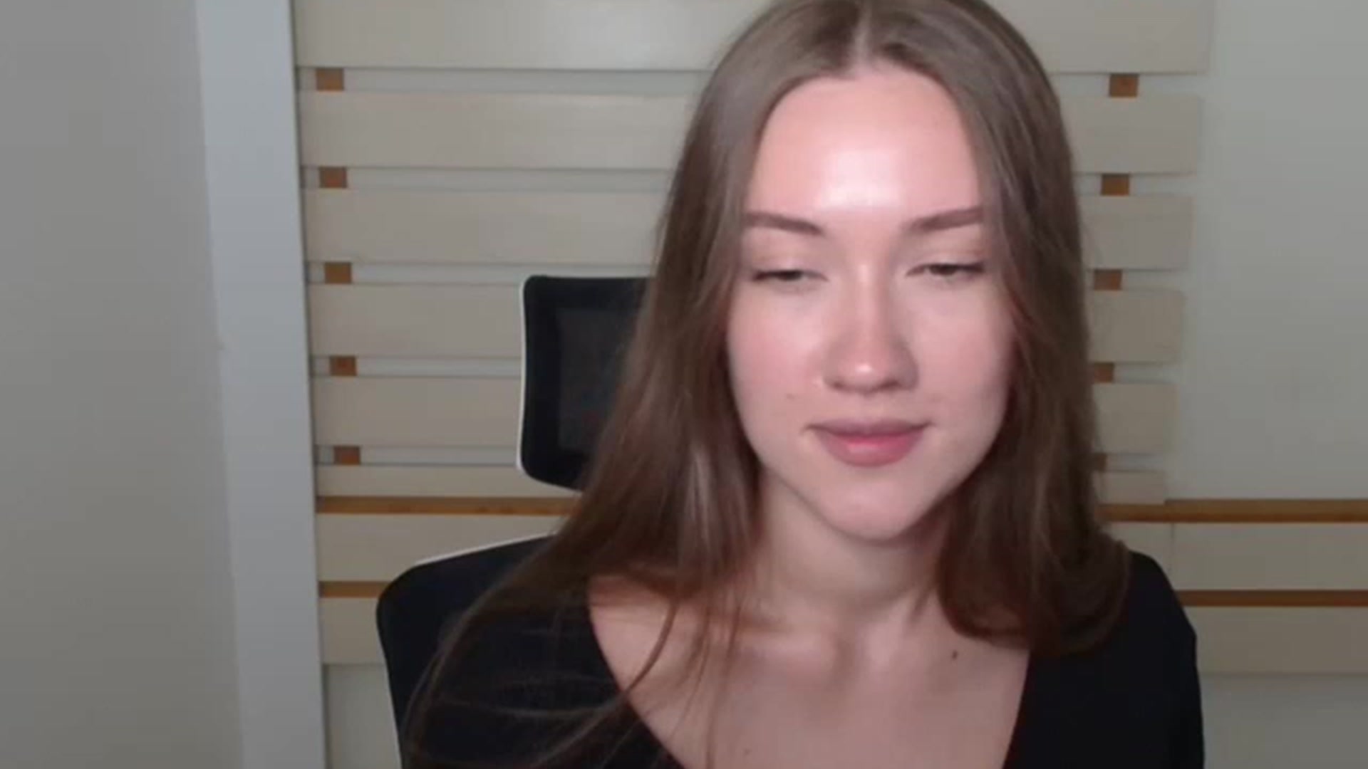 Gallery image thumbnail from Leia_Sweet's myfreecams stream on, 08/01/2023, 13:39 image 3 of 20