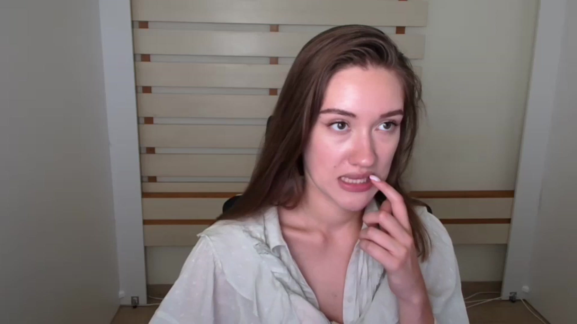 Gallery image thumbnail from Leia_Sweet's myfreecams stream on, 08/03/2023, 12:36 image 14 of 20
