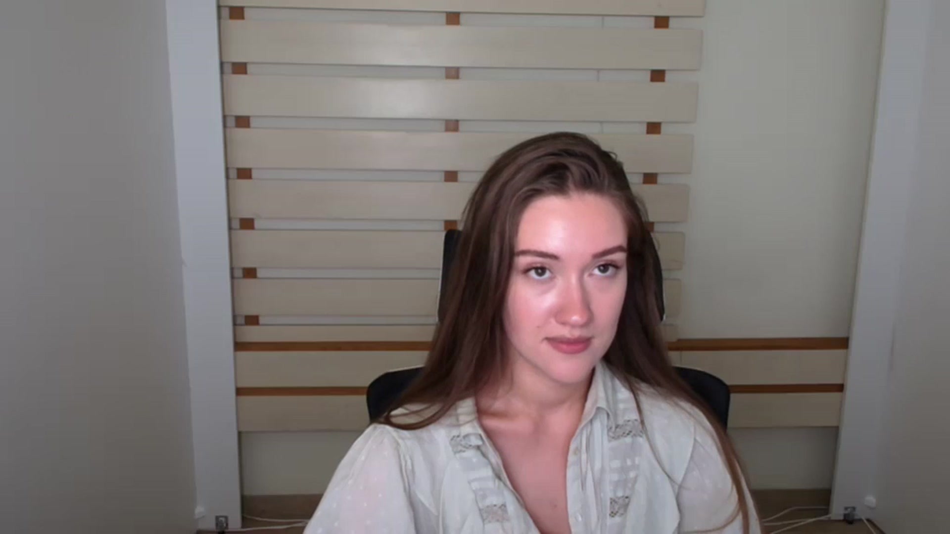 Gallery image thumbnail from Leia_Sweet's myfreecams stream on, 08/03/2023, 15:00 image 2 of 20