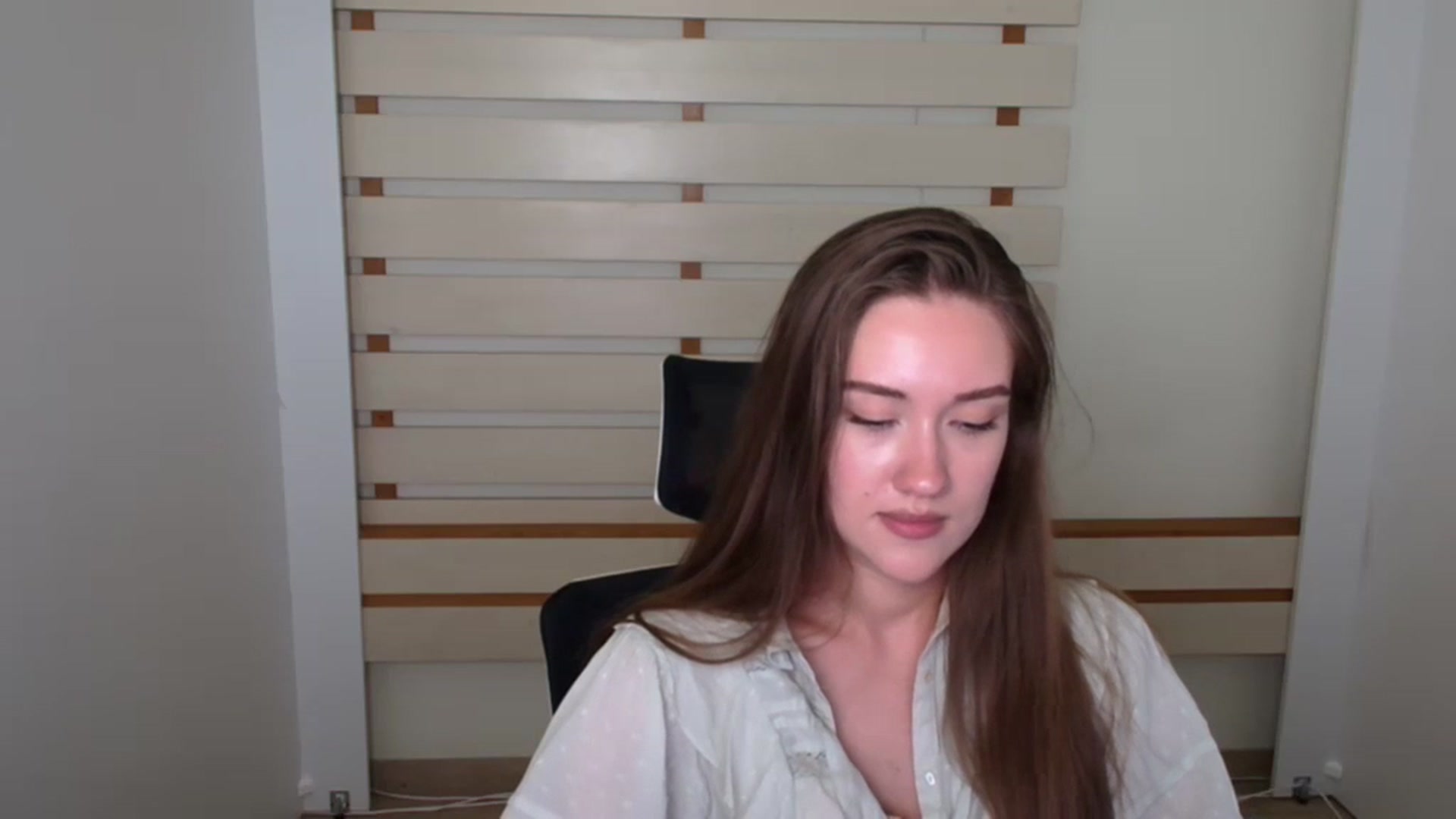 Gallery image thumbnail from Leia_Sweet's myfreecams stream on, 08/03/2023, 15:00 image 14 of 20