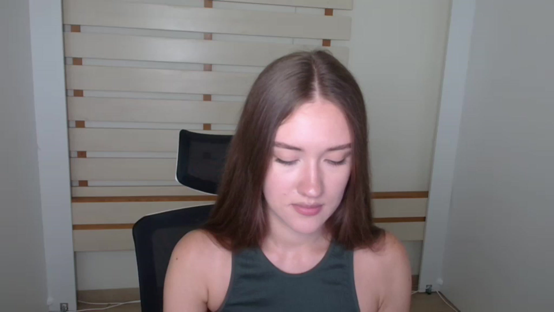 Gallery image thumbnail from Leia_Sweet's myfreecams stream on, 08/13/2023, 12:19 image 11 of 20