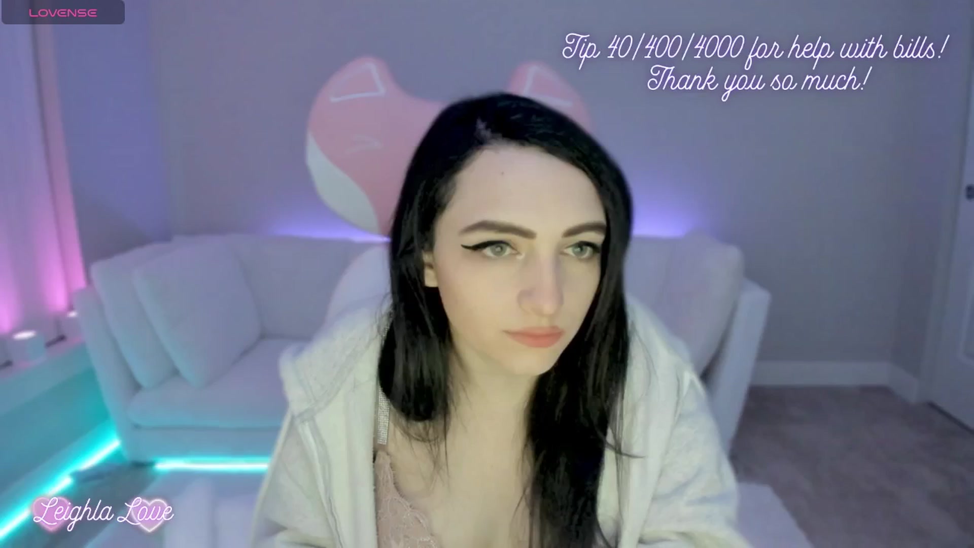 Gallery image thumbnail from LeighlaLove's myfreecams stream on, 03/03/2025, 11:56 image 13 of 20