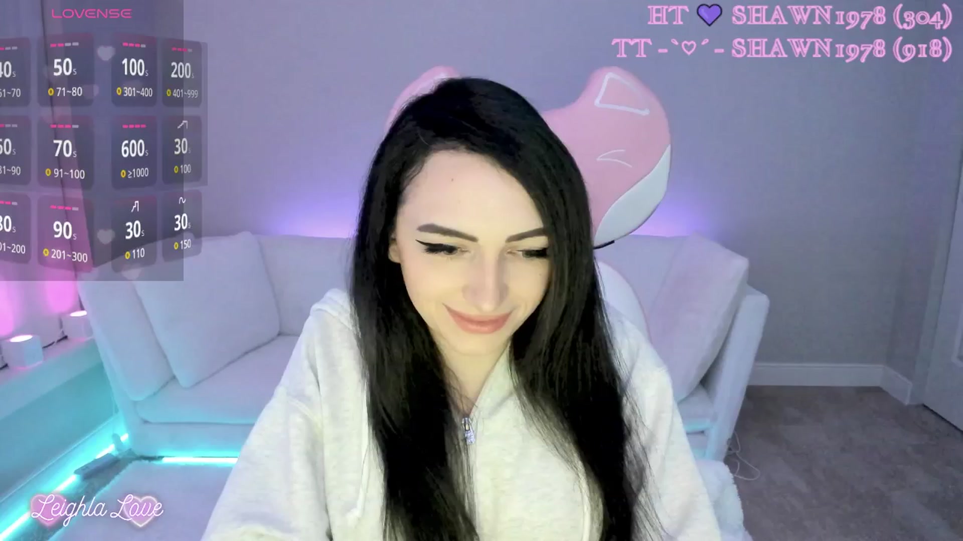 Gallery image thumbnail from LeighlaLove's myfreecams stream on, 05/05/2025, 08:21 image 1 of 20