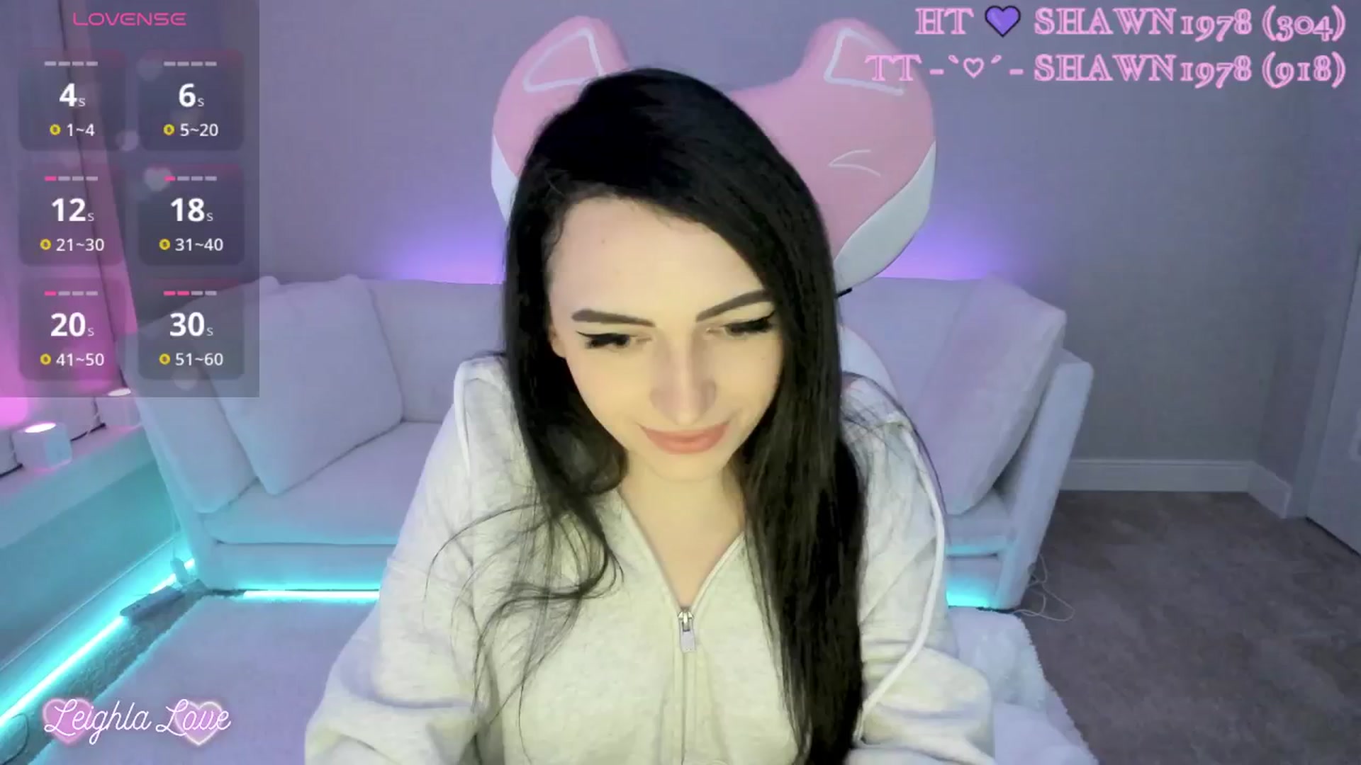 Gallery image thumbnail from LeighlaLove's myfreecams stream on, 05/05/2025, 08:21 image 15 of 20