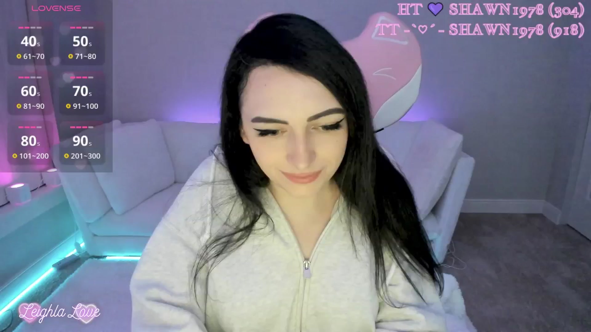 Gallery image thumbnail from LeighlaLove's myfreecams stream on, 05/05/2025, 08:21 image 12 of 20