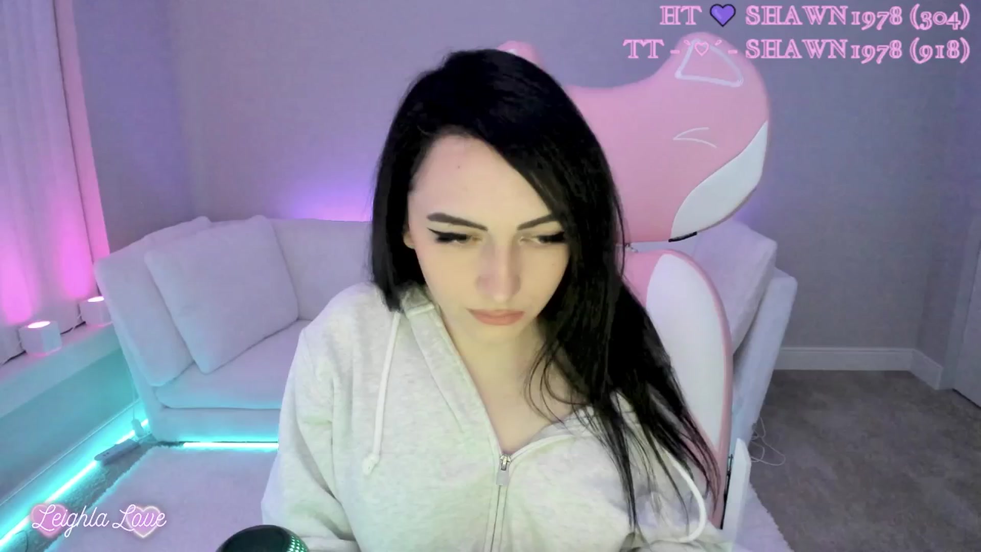 Gallery image thumbnail from LeighlaLove's myfreecams stream on, 05/05/2025, 11:33 image 9 of 20