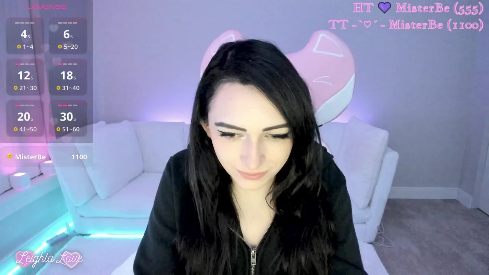 Gallery image thumbnail from LeighlaLove's myfreecams stream on, 05/06/2025, 10:52 image 5 of 20