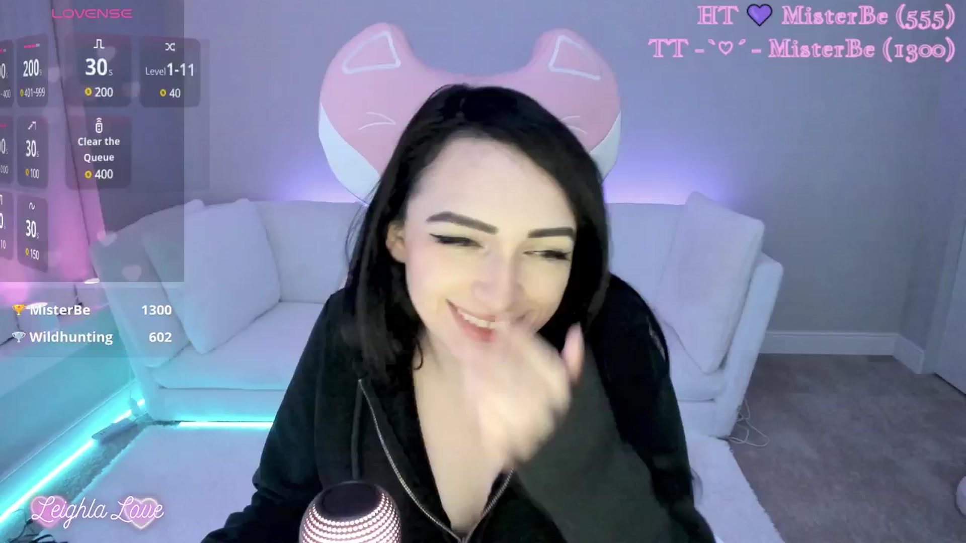 Gallery image thumbnail from LeighlaLove's myfreecams stream on, 05/06/2025, 10:52 image 17 of 20