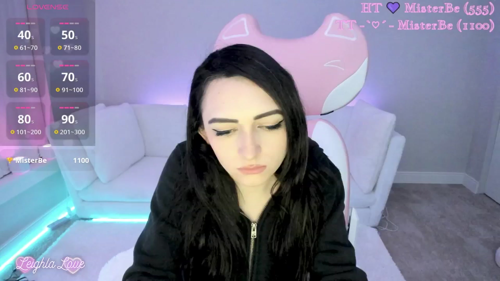 Gallery image thumbnail from LeighlaLove's myfreecams stream on, 05/06/2025, 10:52 image 12 of 20