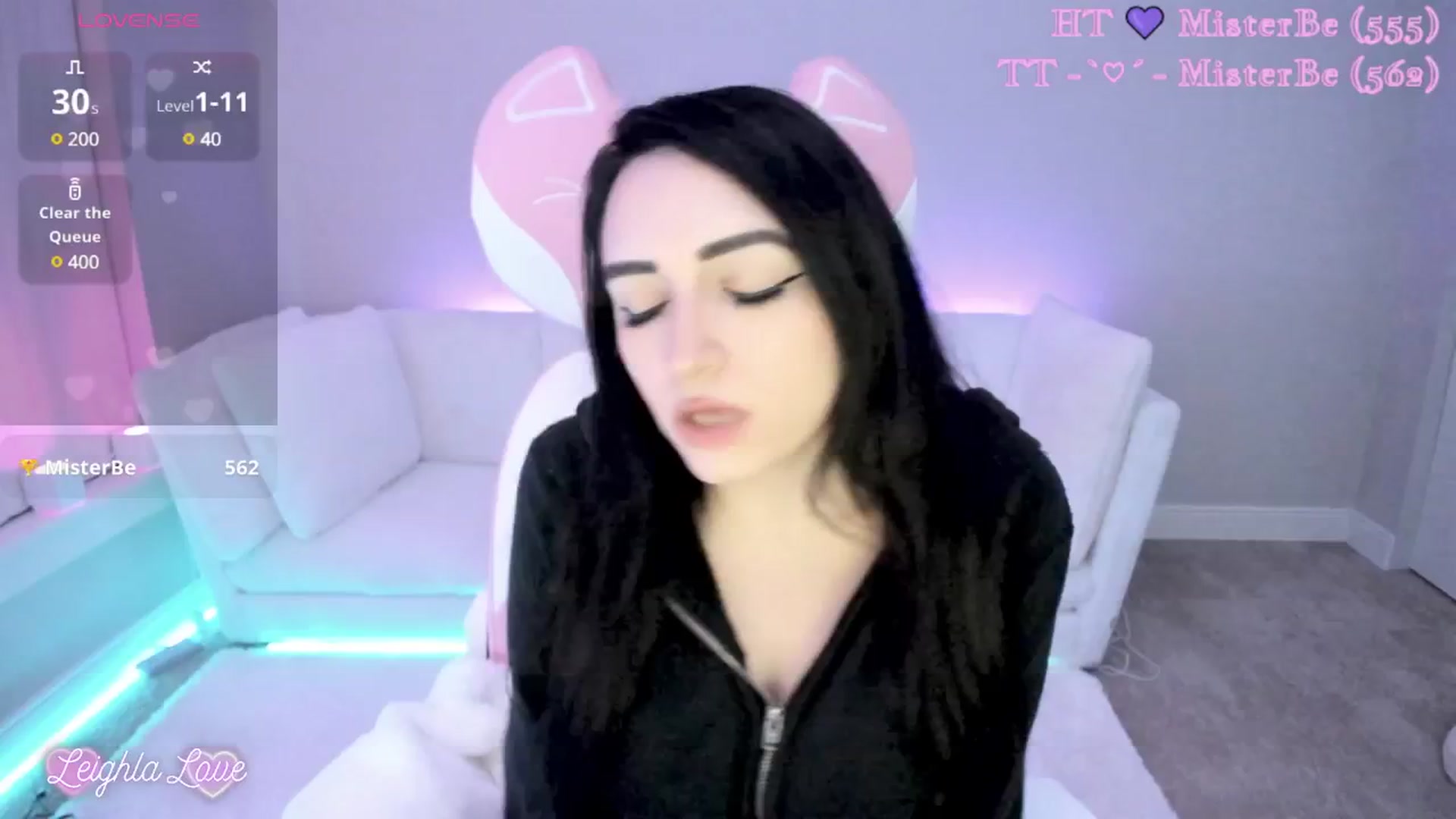 Gallery image thumbnail from LeighlaLove's myfreecams stream on, 05/06/2025, 10:52 image 2 of 20