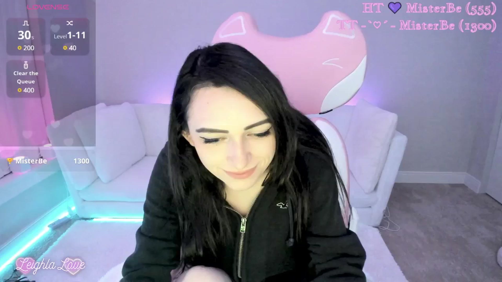 Gallery image thumbnail from LeighlaLove's myfreecams stream on, 05/06/2025, 10:52 image 13 of 20