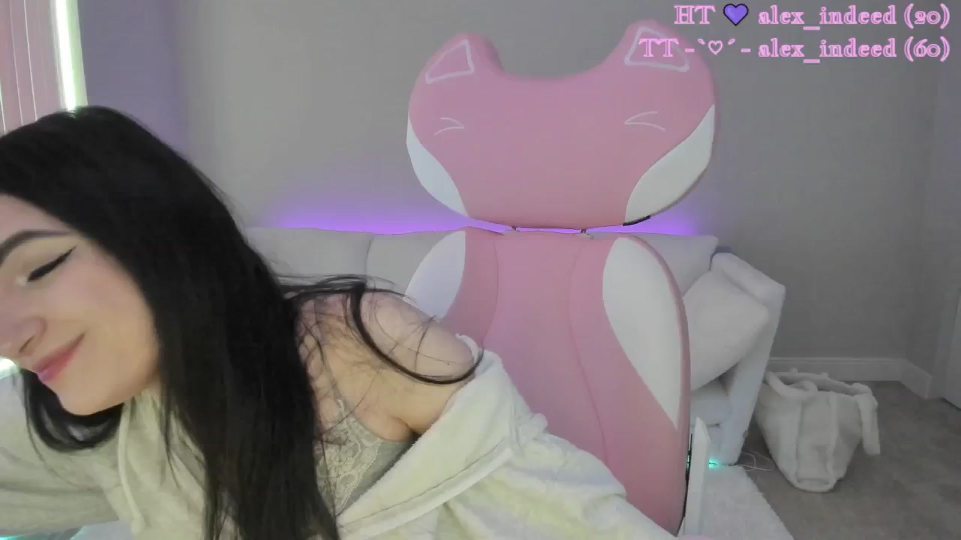 Gallery image thumbnail from LeighlaLove's myfreecams stream on, 05/10/2025, 17:23 image 17 of 20