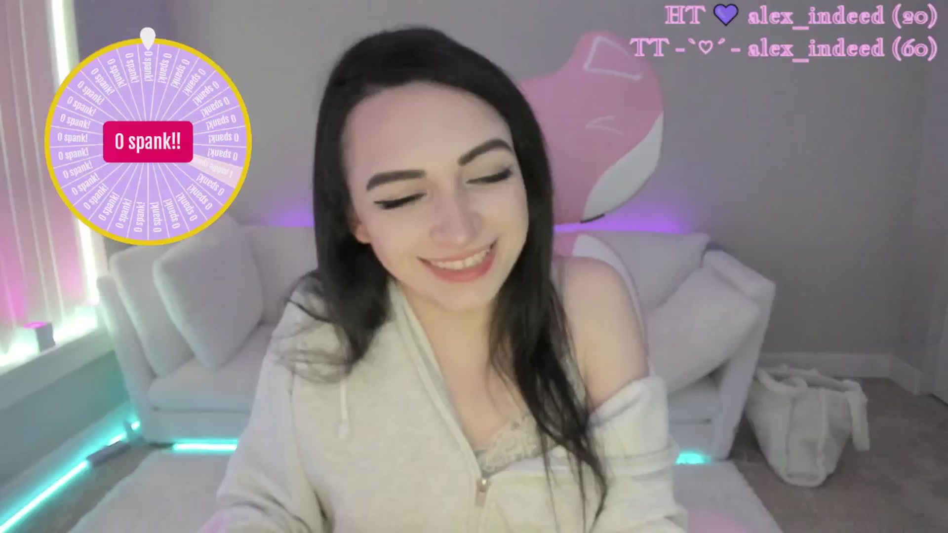 Gallery image thumbnail from LeighlaLove's myfreecams stream on, 05/10/2025, 17:23 image 15 of 20