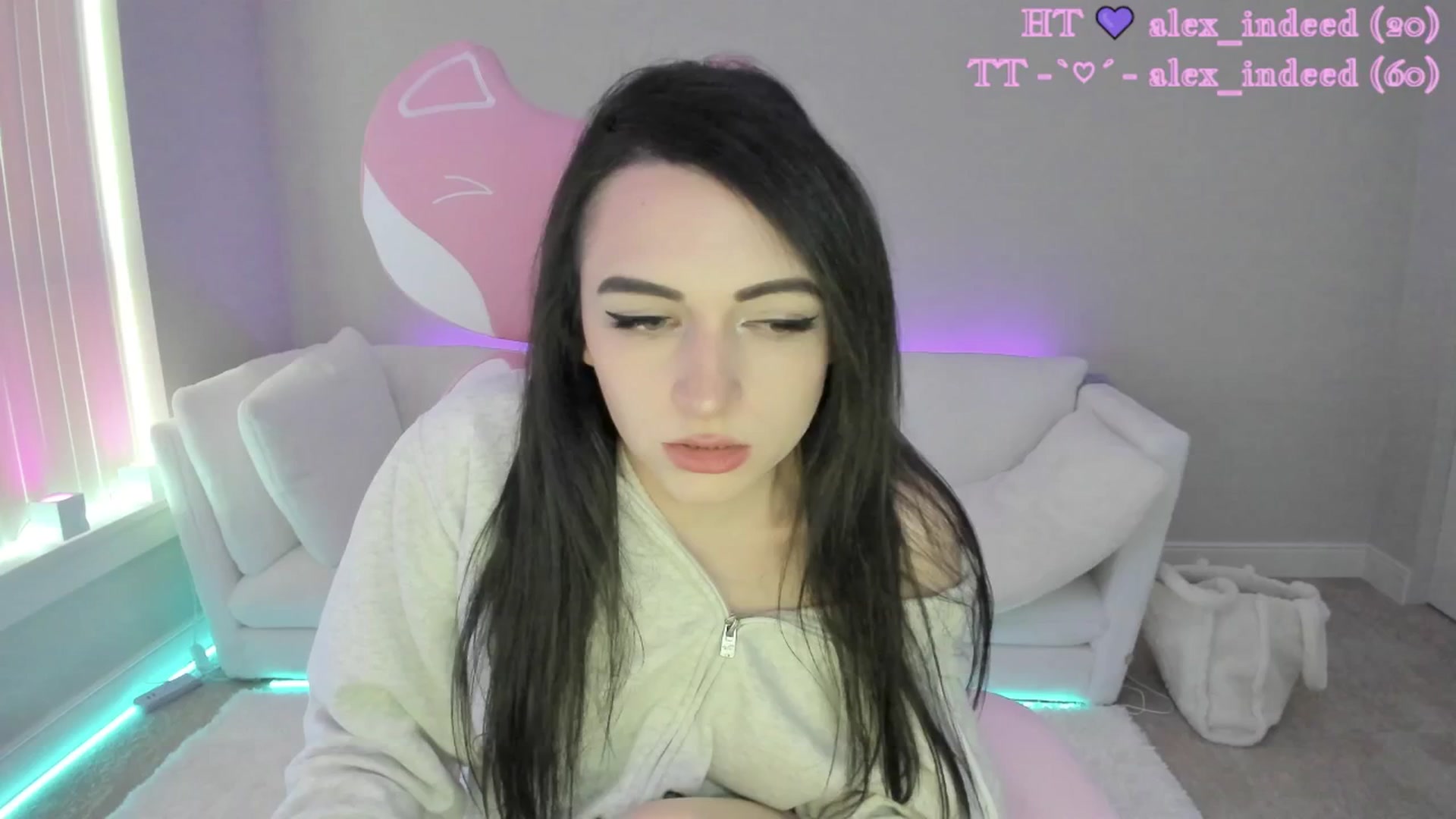 Gallery image thumbnail from LeighlaLove's myfreecams stream on, 05/10/2025, 18:29 image 11 of 20