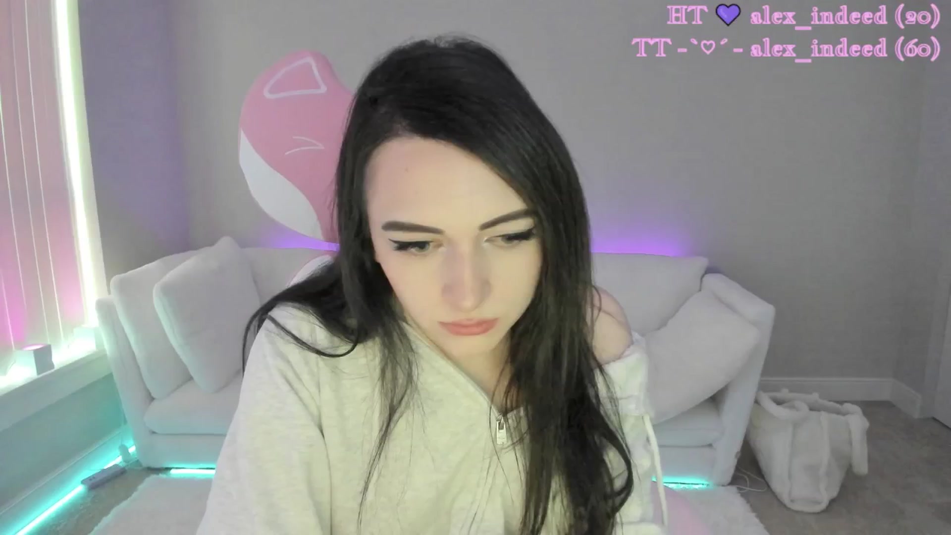 Gallery image thumbnail from LeighlaLove's myfreecams stream on, 05/10/2025, 18:29 image 13 of 20