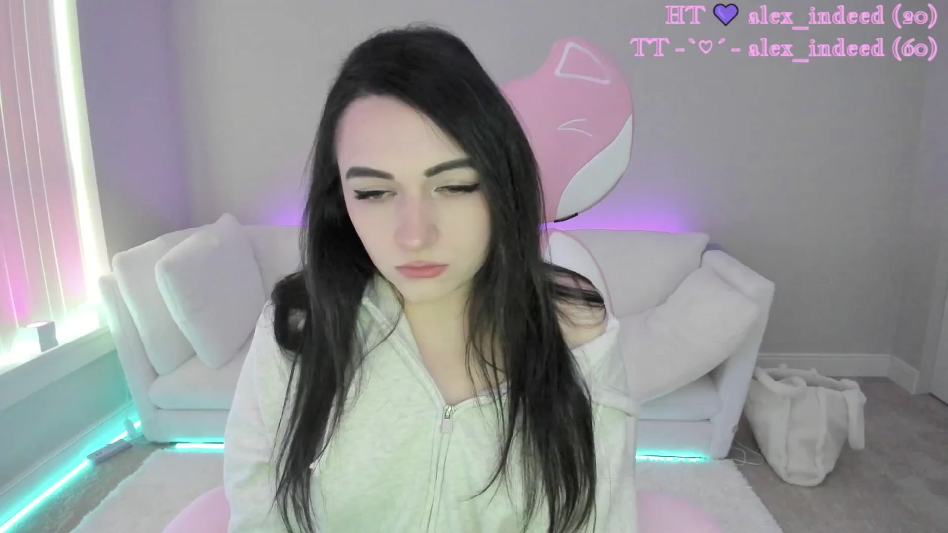 Gallery image thumbnail from LeighlaLove's myfreecams stream on, 05/10/2025, 18:29 image 4 of 20