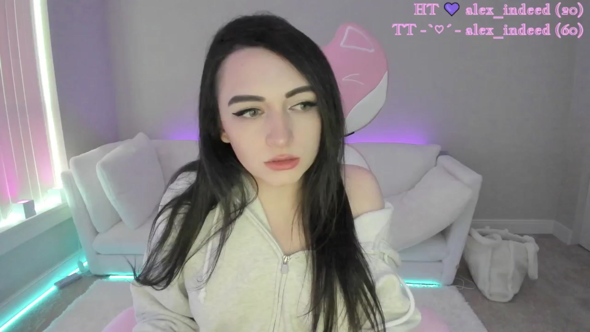 Gallery image thumbnail from LeighlaLove's myfreecams stream on, 05/10/2025, 18:29 image 6 of 20