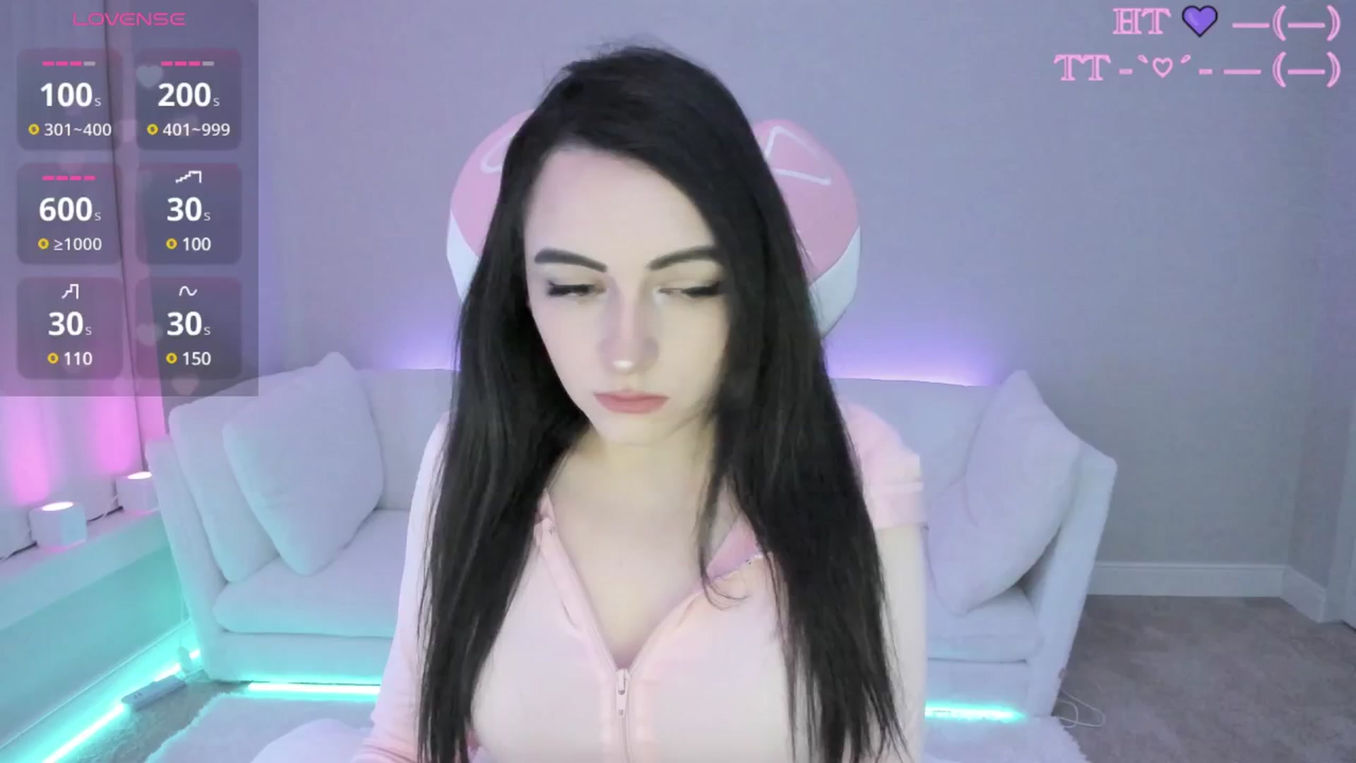 Gallery image thumbnail from LeighlaLove's myfreecams stream on, 05/12/2025, 10:35 image 10 of 20