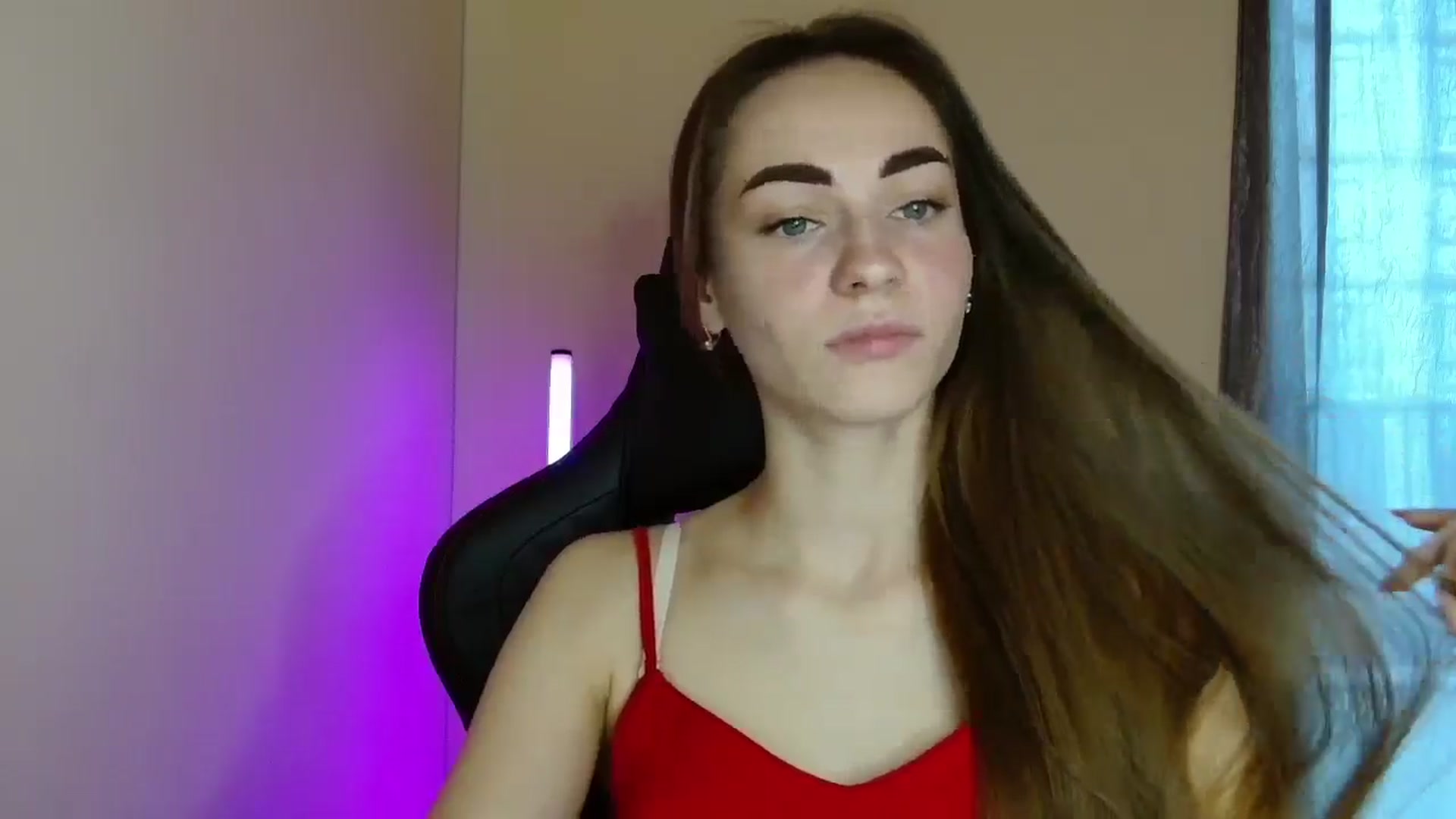 Gallery image thumbnail from Leila's myfreecams stream on, 03/31/2026, 11:02 image 17 of 20
