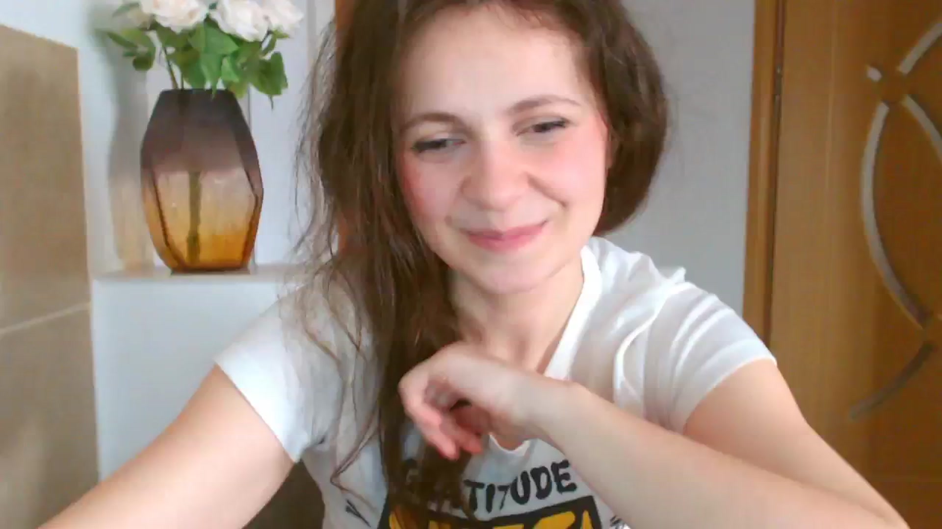 Gallery image thumbnail from LeilaLight's myfreecams stream on, 03/02/2024, 12:58 image 10 of 20