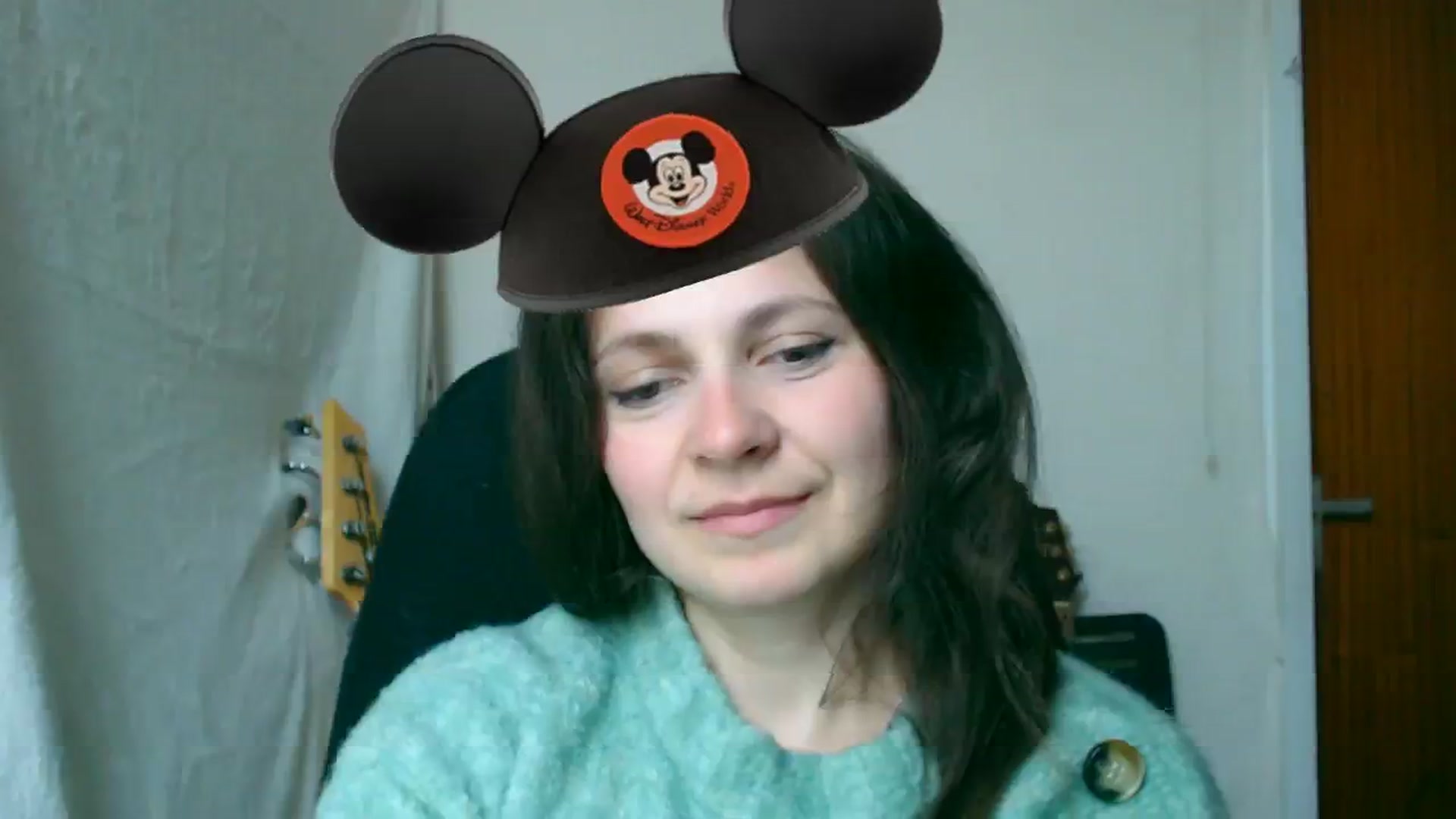 Gallery image thumbnail from LeilaLight's myfreecams stream on, 04/01/2024, 11:11 image 10 of 20