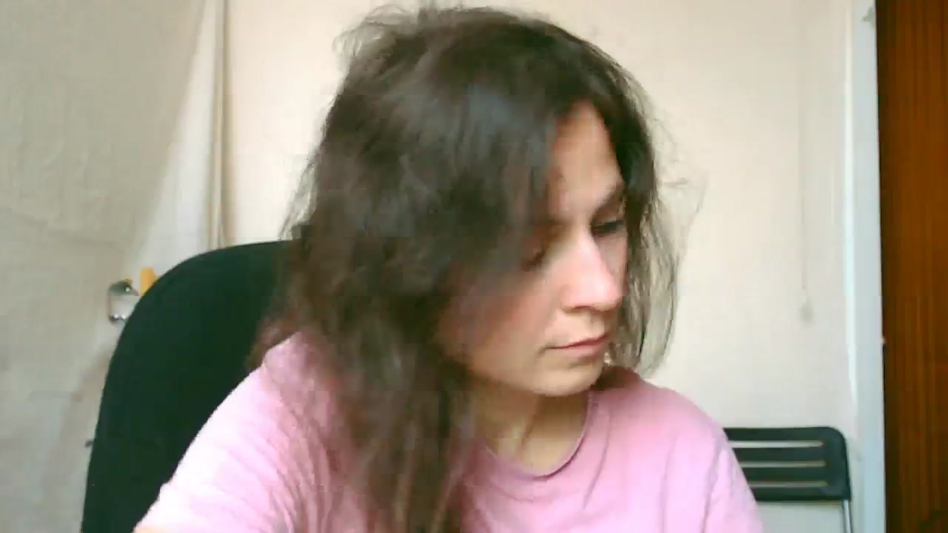 Gallery image thumbnail from LeilaLight's myfreecams stream on, 04/02/2024, 10:25 image 18 of 20