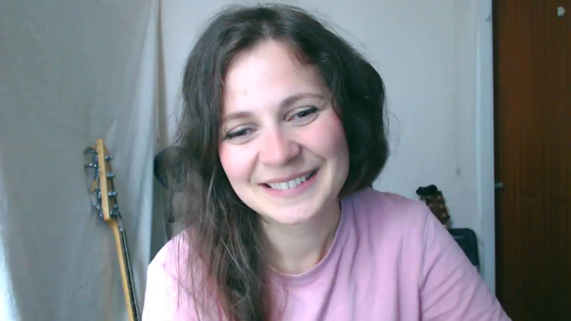 Gallery image thumbnail from LeilaLight's myfreecams stream on, 04/02/2024, 14:03 image 14 of 20