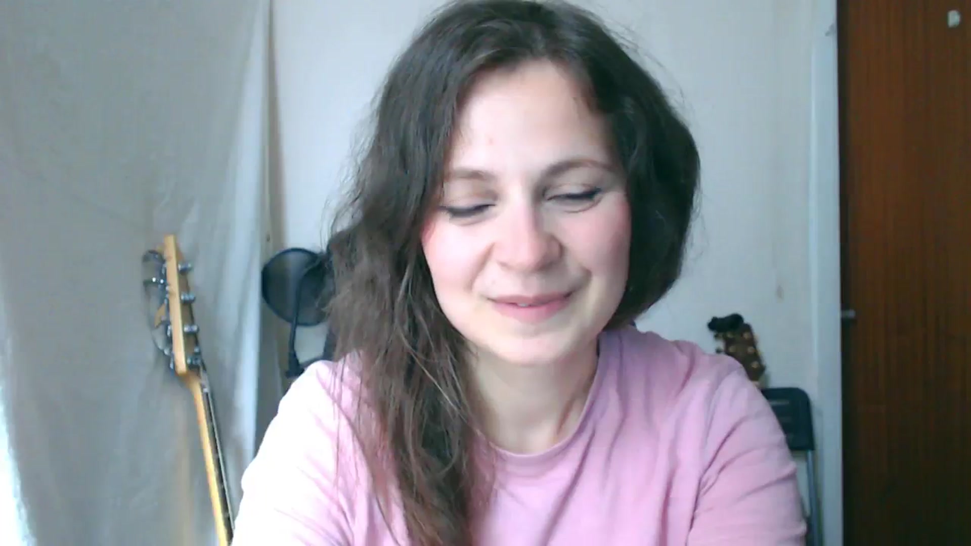Gallery image thumbnail from LeilaLight's myfreecams stream on, 04/02/2024, 14:03 image 12 of 20