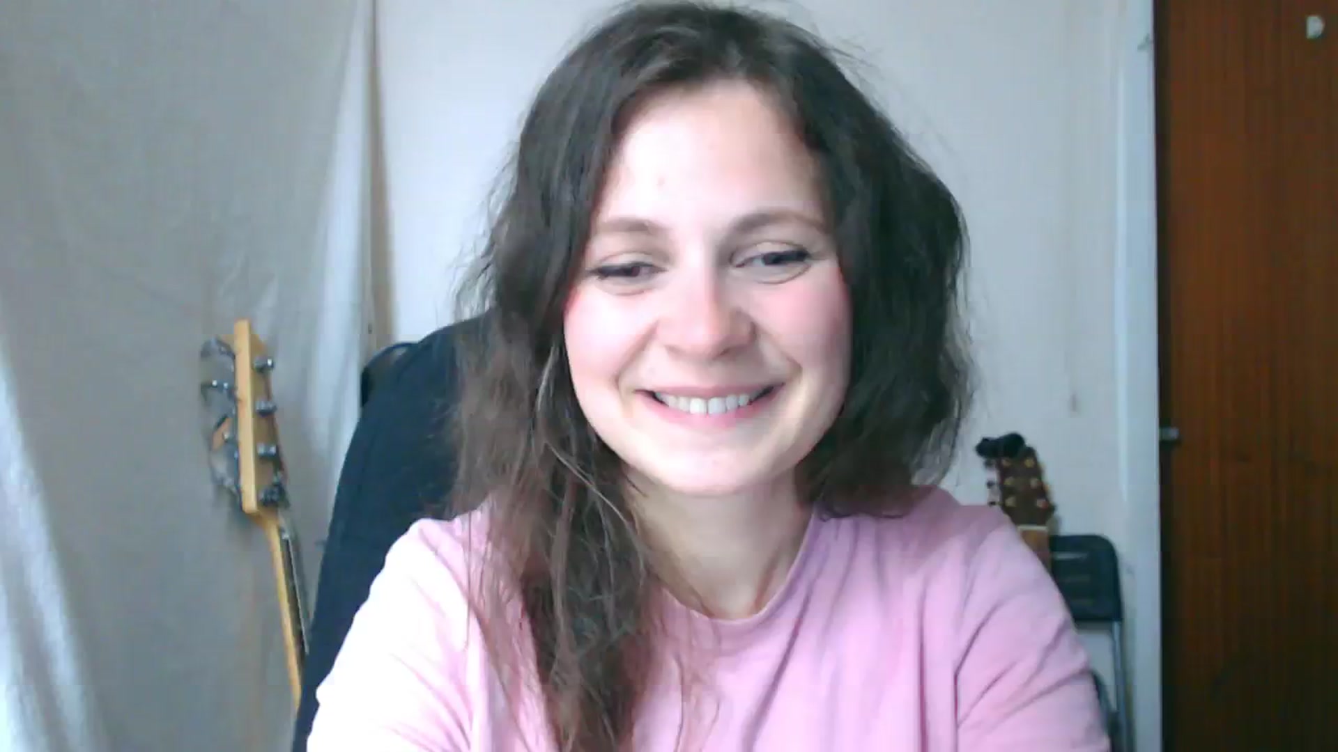 Gallery image thumbnail from LeilaLight's myfreecams stream on, 04/02/2024, 14:03 image 9 of 20