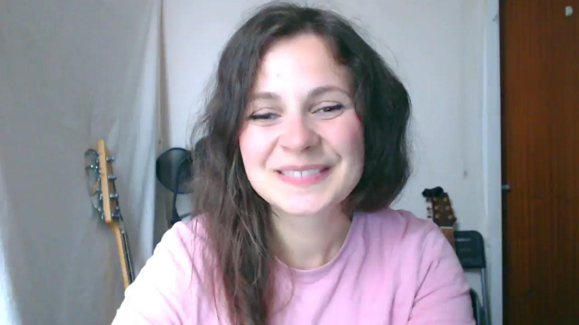 Gallery image thumbnail from LeilaLight's myfreecams stream on, 04/02/2024, 14:03 image 17 of 20