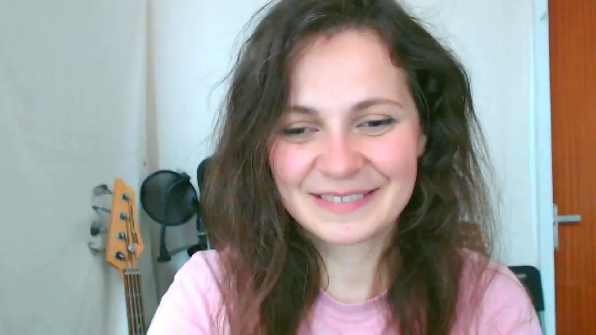 Gallery image thumbnail from LeilaLight's myfreecams stream on, 04/08/2024, 15:33 image 15 of 20