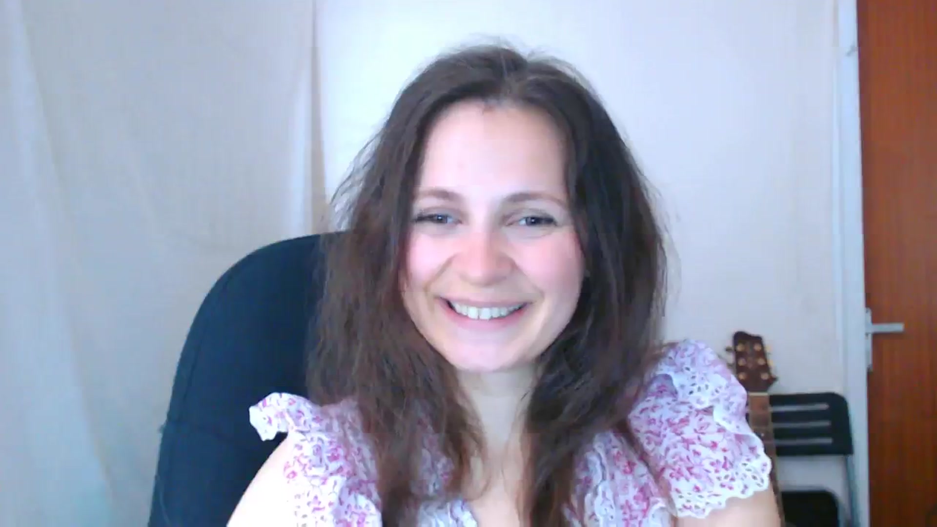 Gallery image thumbnail from LeilaLight's myfreecams stream on, 04/09/2024, 16:06 image 12 of 20