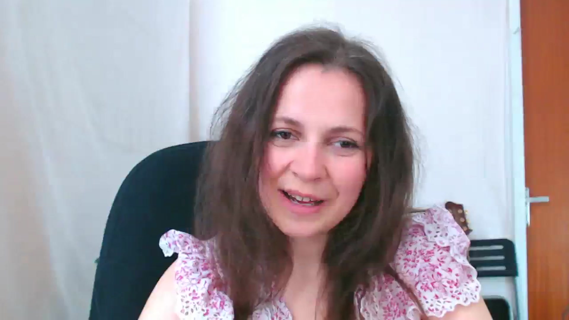 Gallery image thumbnail from LeilaLight's myfreecams stream on, 04/09/2024, 16:06 image 7 of 20