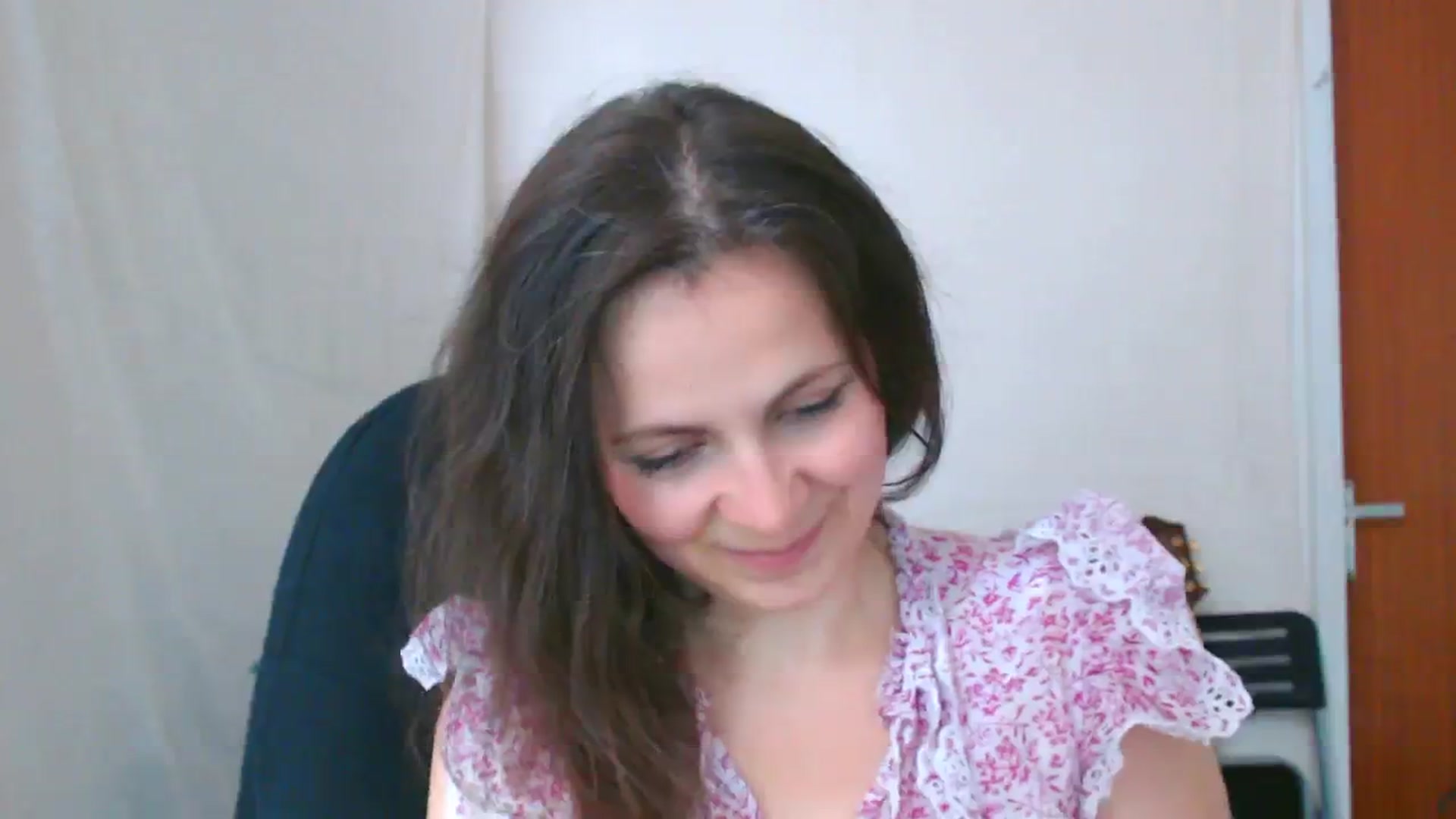 Gallery image thumbnail from LeilaLight's myfreecams stream on, 04/09/2024, 16:06 image 2 of 20
