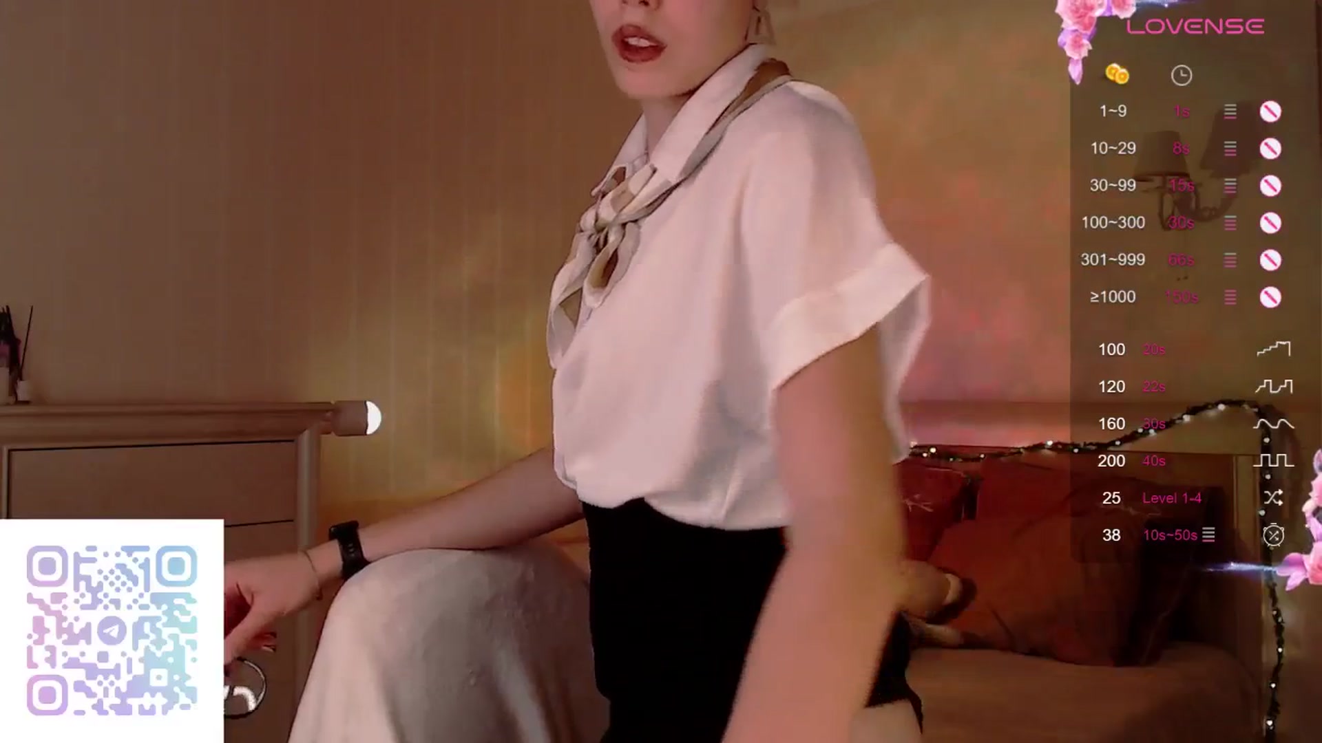 Gallery image thumbnail from LeilaVanilla's myfreecams stream on, 10/12/2025, 18:19 image 2 of 20