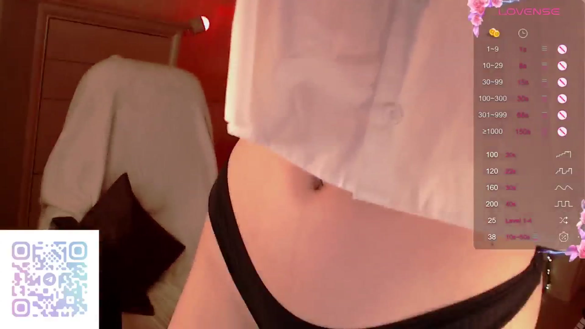Gallery image thumbnail from LeilaVanilla's myfreecams stream on, 10/14/2025, 16:03 image 14 of 20