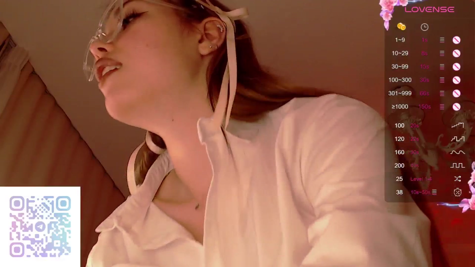 Gallery image thumbnail from LeilaVanilla's myfreecams stream on, 10/14/2025, 16:03 image 11 of 20