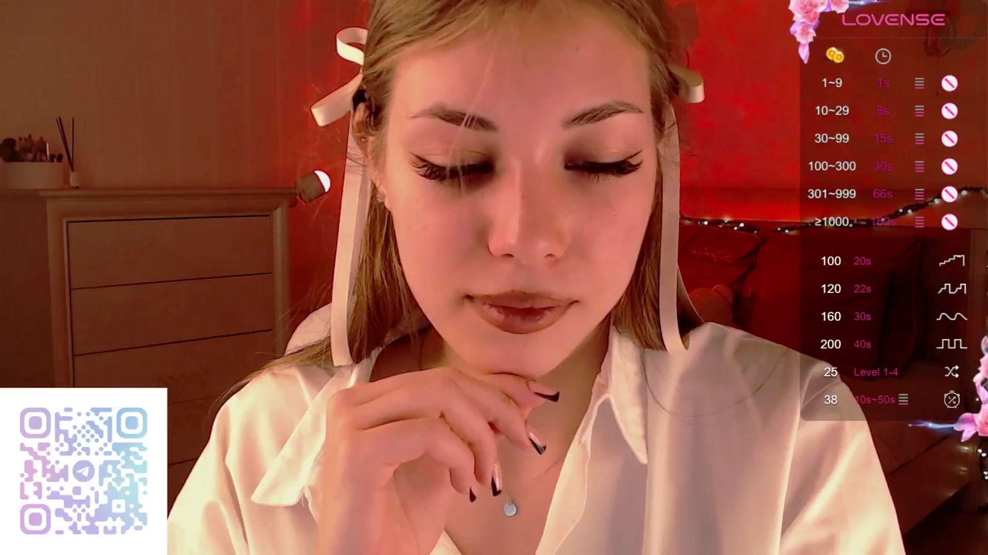 Gallery image thumbnail from LeilaVanilla's myfreecams stream on, 10/14/2025, 16:03 image 16 of 20