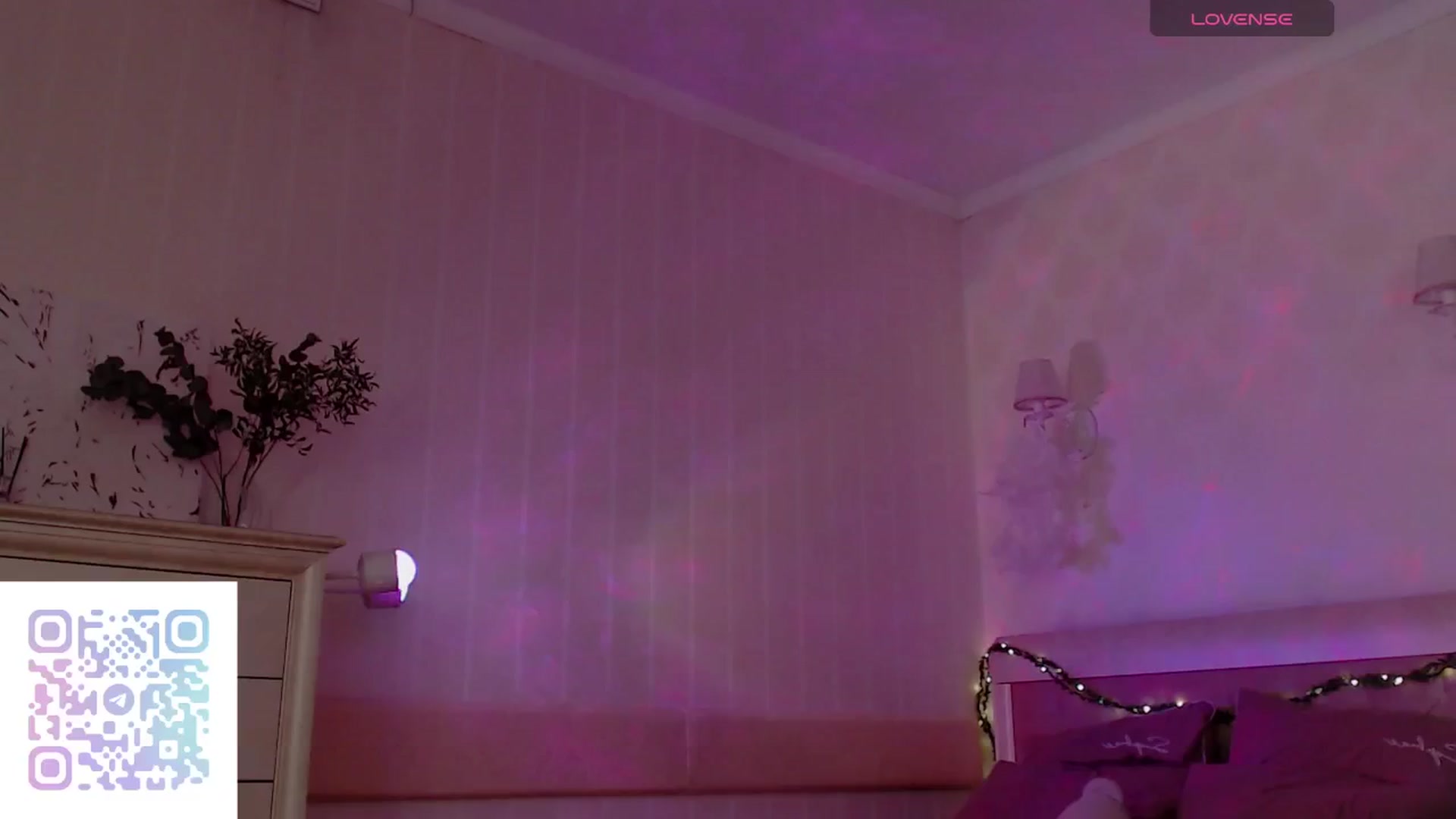 Gallery image thumbnail from LeilaVanilla's myfreecams stream on, 12/08/2025, 03:18 image 10 of 20