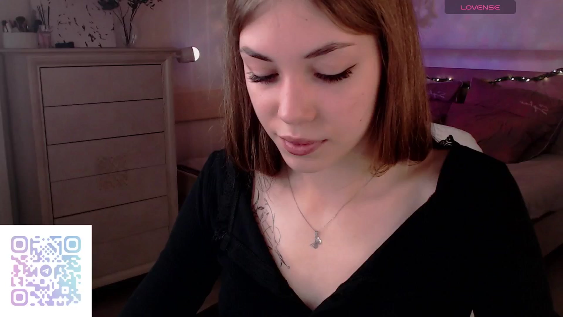 Gallery image thumbnail from LeilaVanilla's myfreecams stream on, 12/08/2025, 03:18 image 2 of 20
