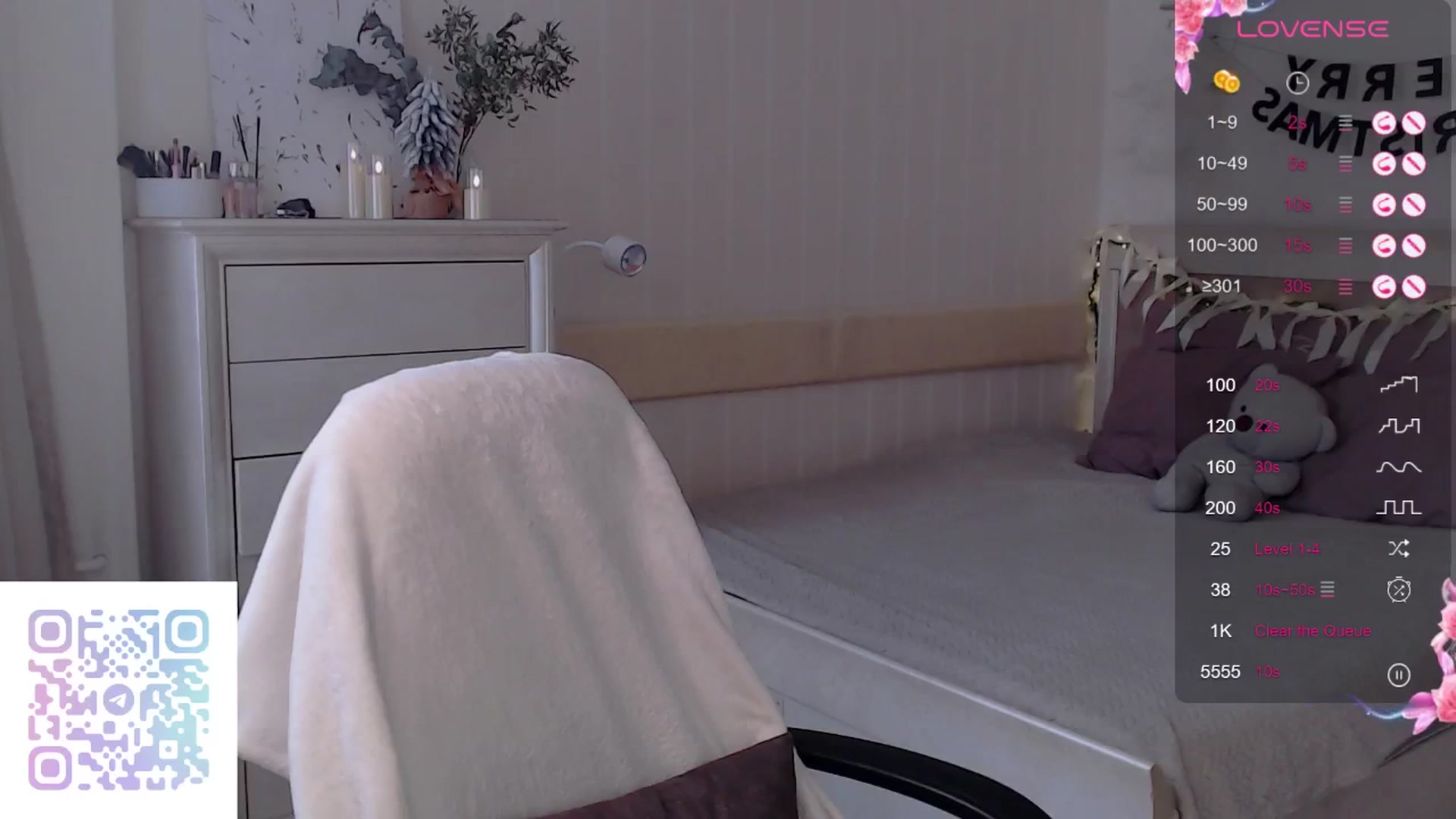 Gallery image thumbnail from LeilaVanilla's myfreecams stream on, 12/15/2025, 06:12 image 15 of 20