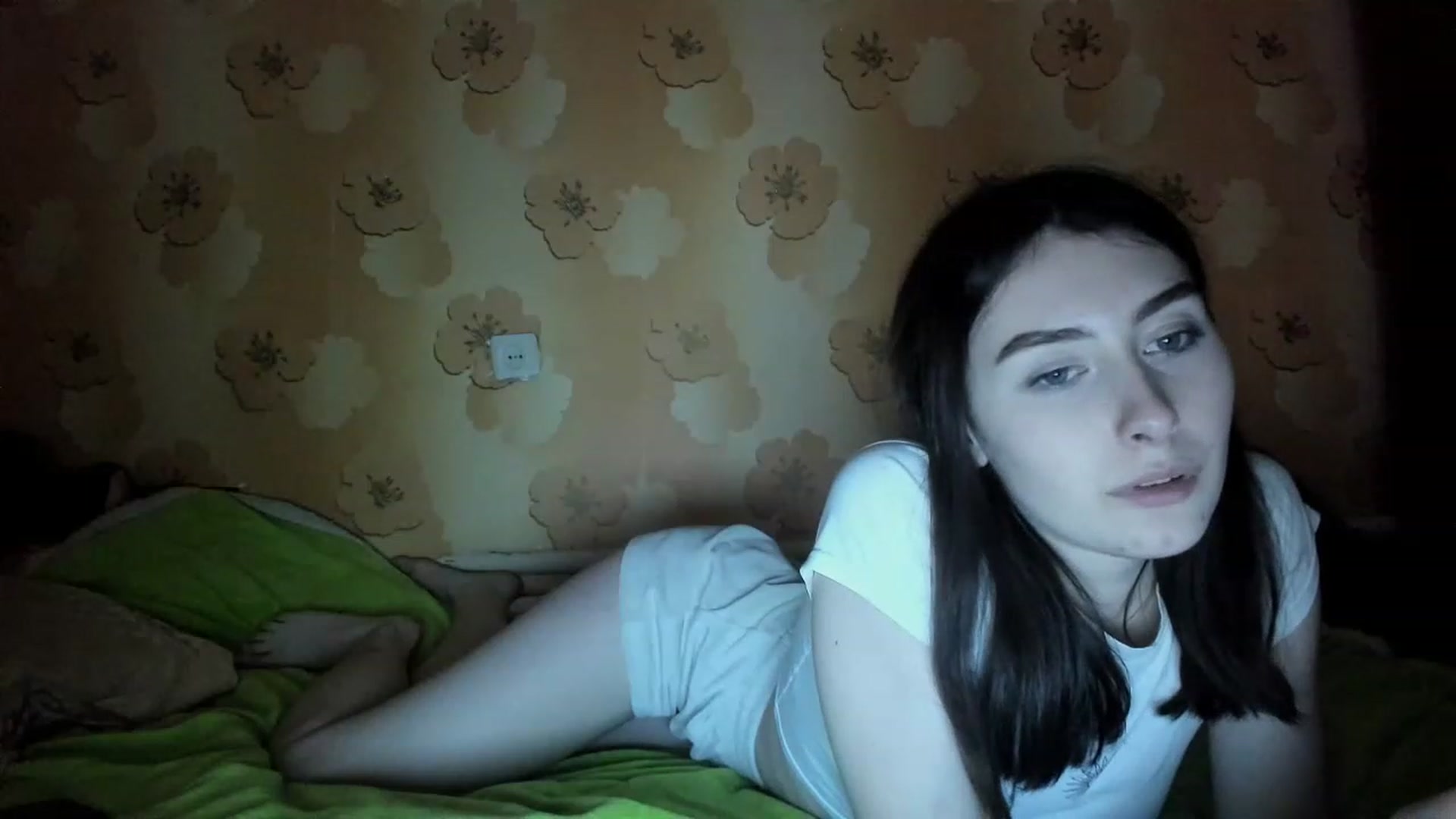 Gallery image thumbnail from Leila_Sinner's myfreecams stream on, 12/24/2022, 18:32 image 6 of 20