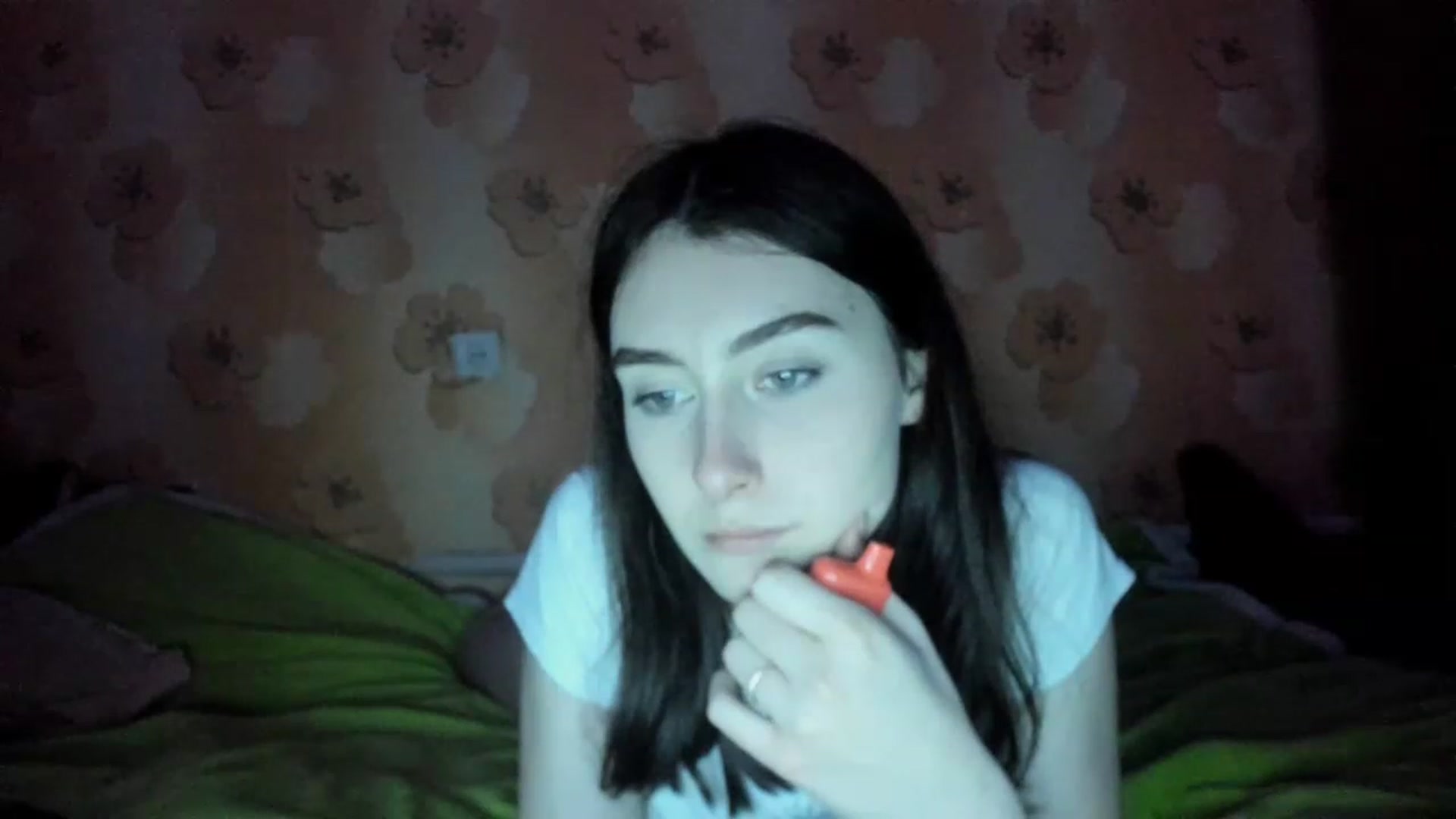 Gallery image thumbnail from Leila_Sinner's myfreecams stream on, 12/24/2022, 18:32 image 3 of 20