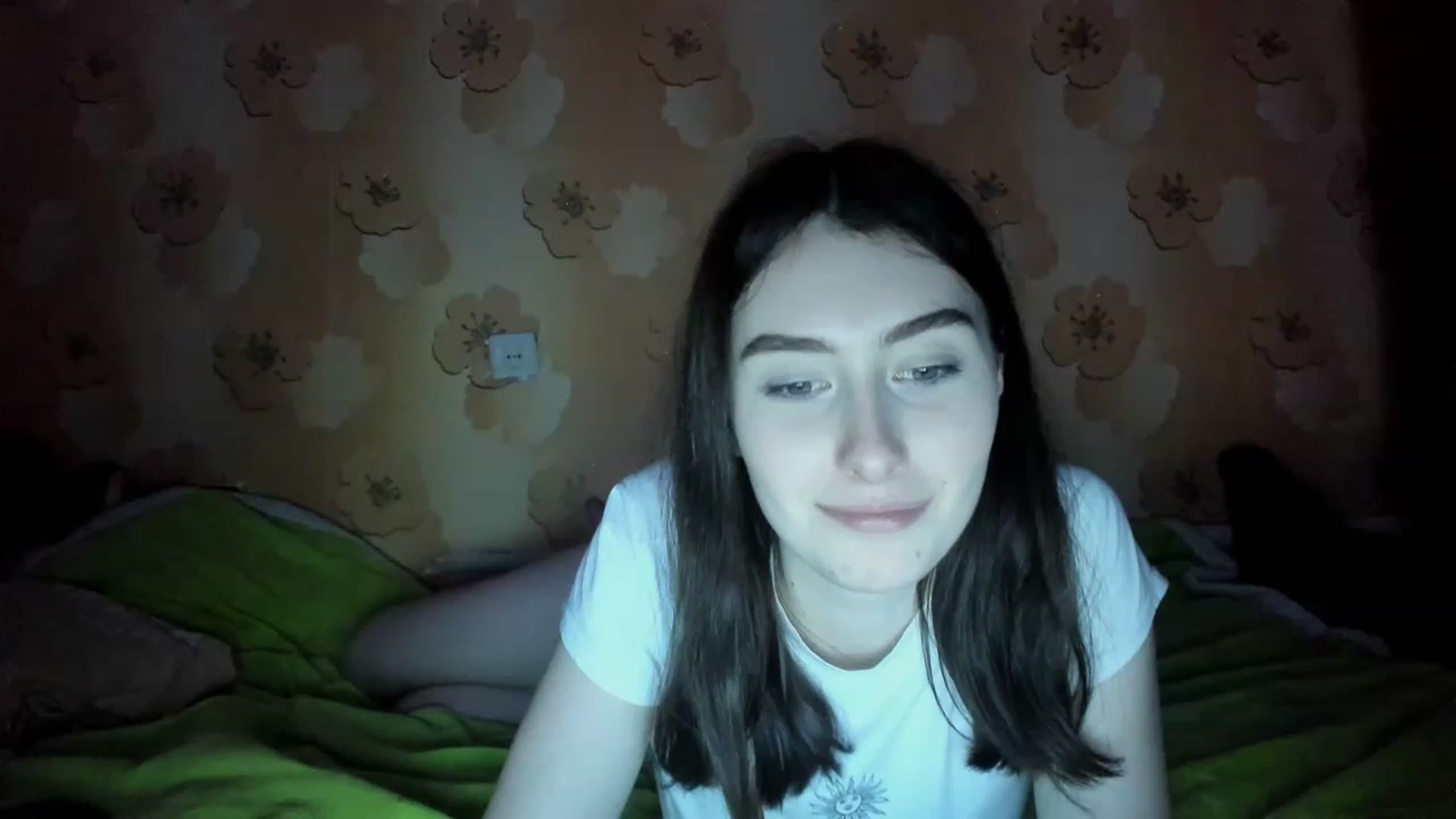Gallery image thumbnail from Leila_Sinner's myfreecams stream on, 12/24/2022, 18:32 image 8 of 20
