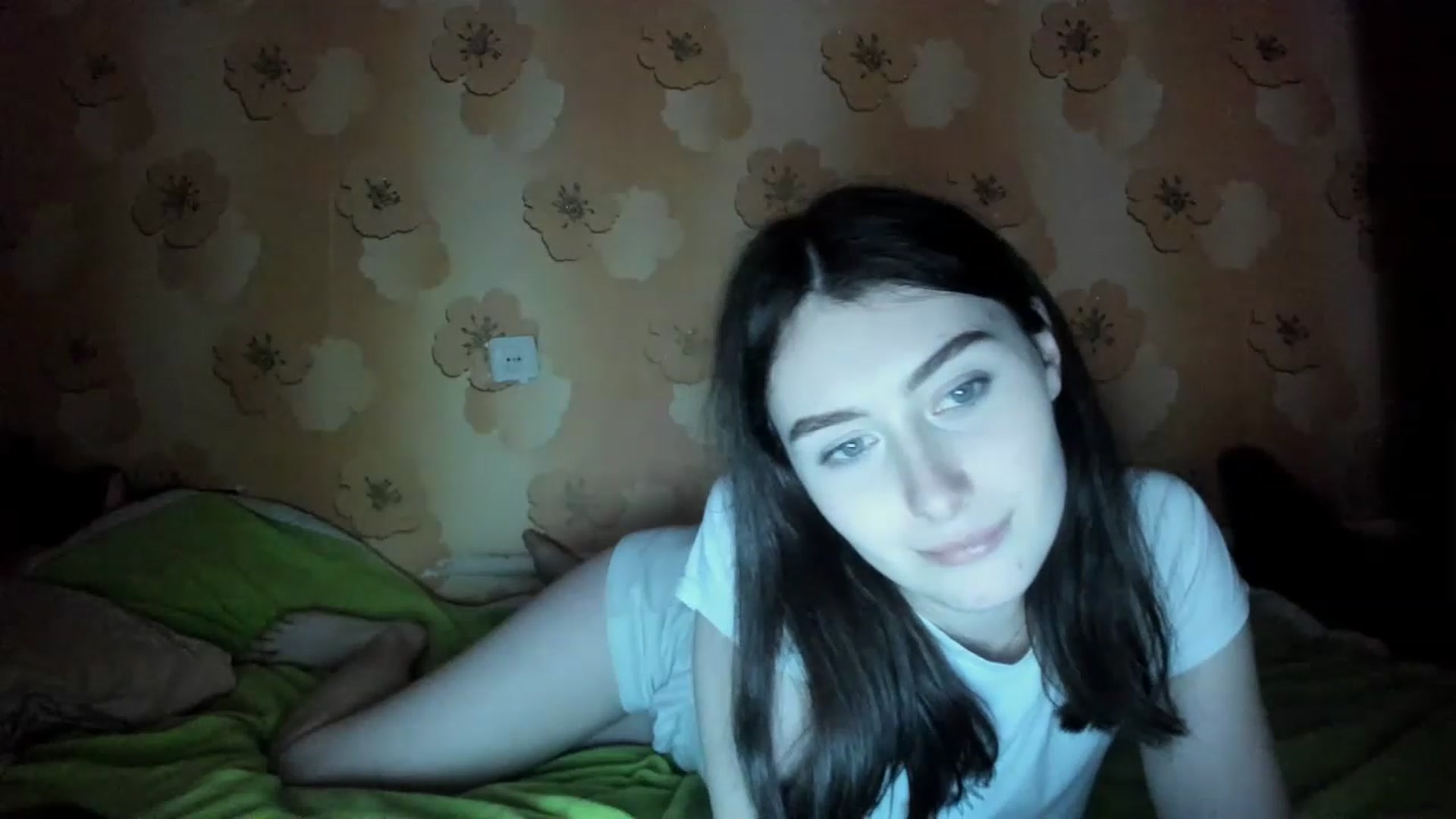Gallery image thumbnail from Leila_Sinner's myfreecams stream on, 12/24/2022, 18:32 image 7 of 20