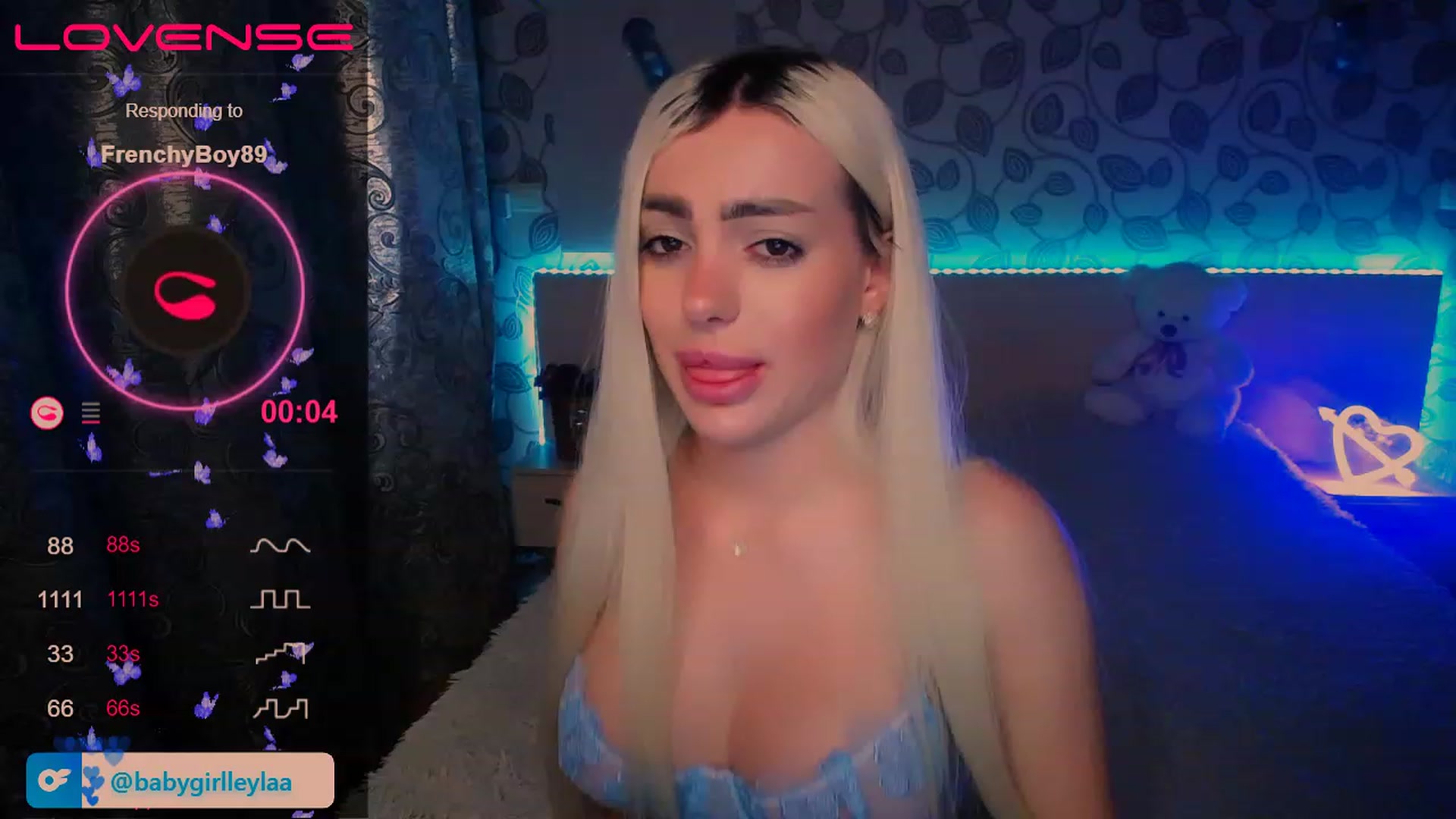 Gallery image thumbnail from Leila__Demir's myfreecams stream on, 04/01/2023, 16:11 image 18 of 20