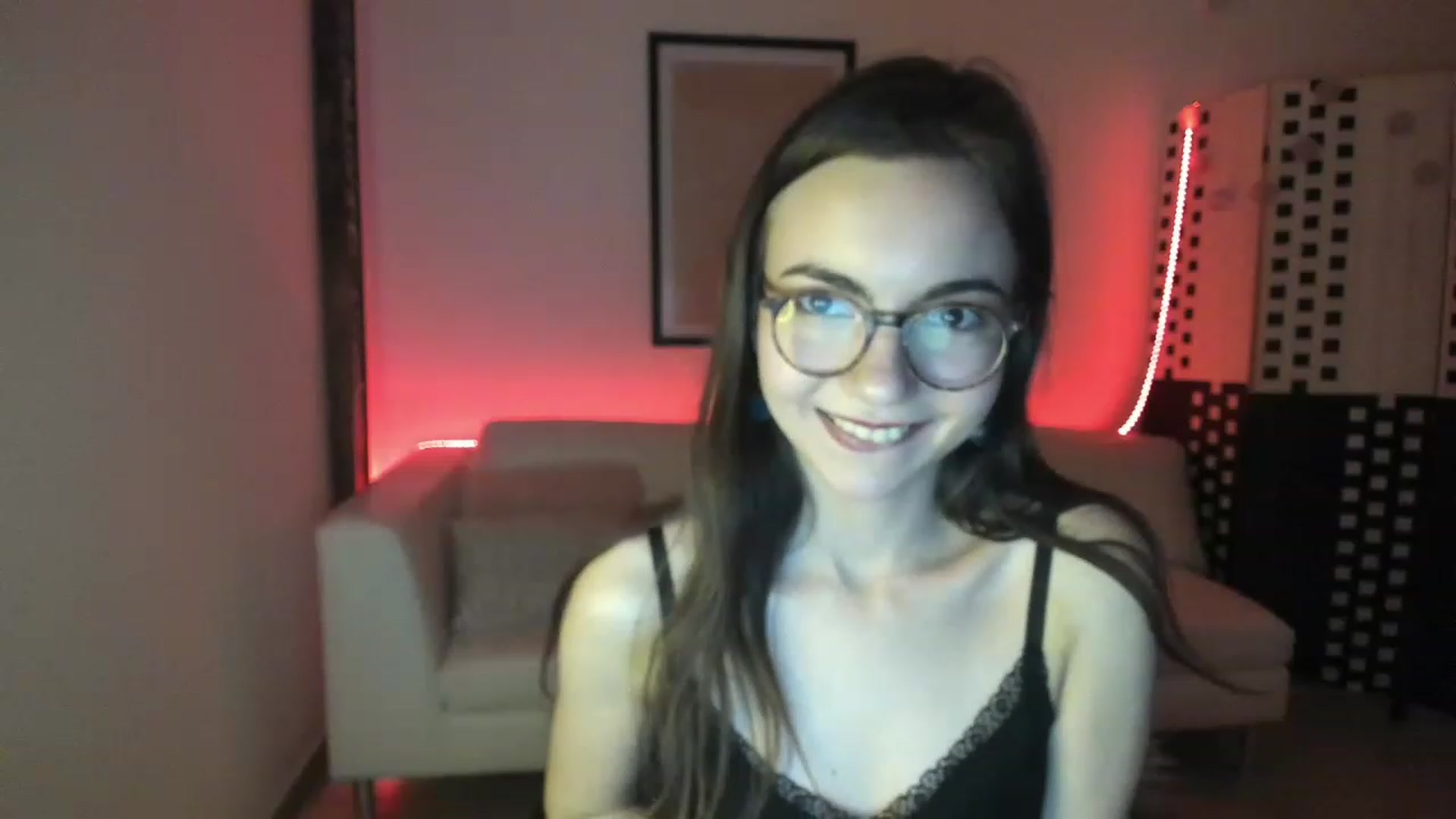 Gallery image thumbnail from Leilastar18's myfreecams stream on, 12/18/2022, 14:17 image 5 of 20