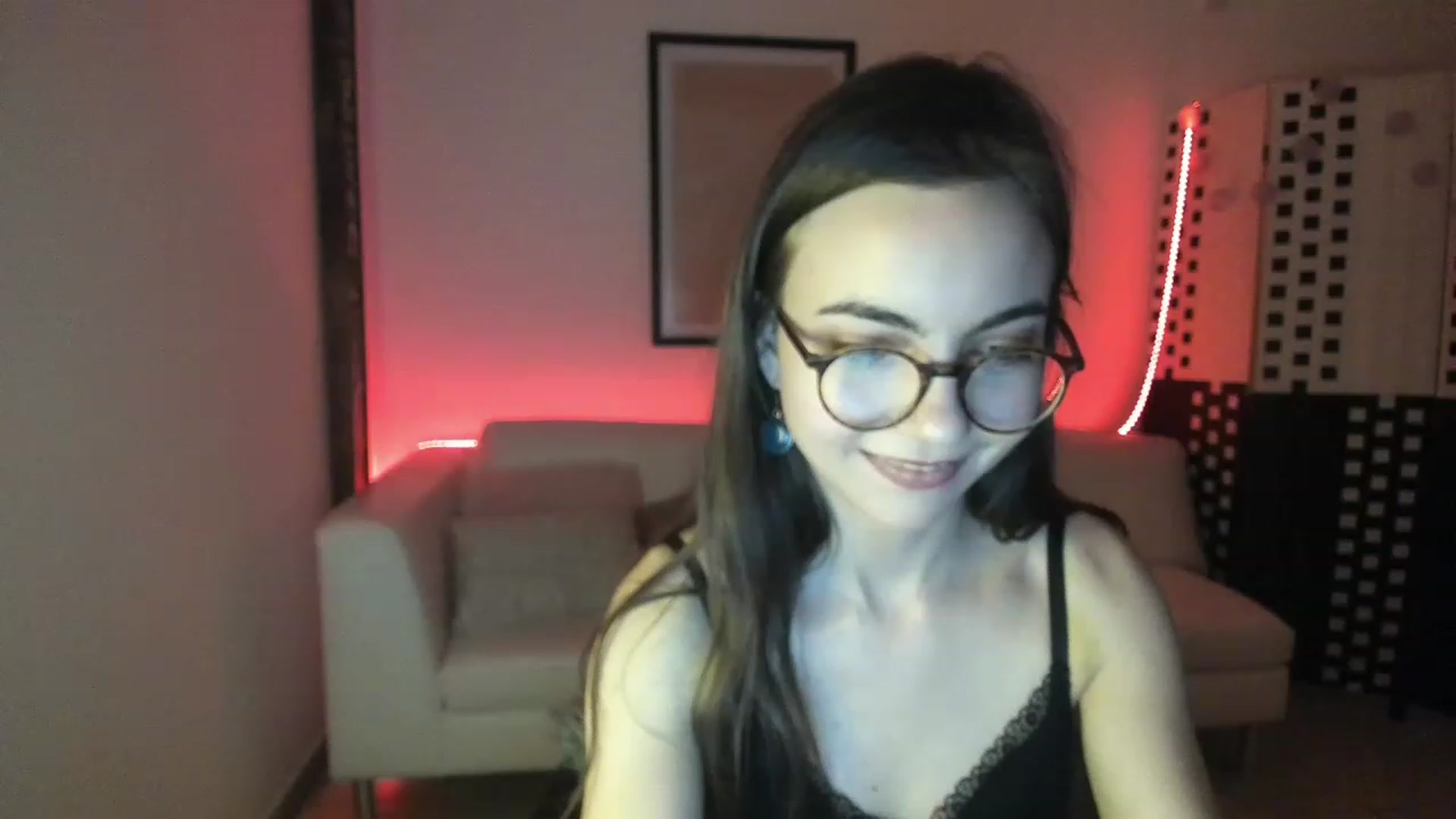 Gallery image thumbnail from Leilastar18's myfreecams stream on, 12/18/2022, 14:17 image 4 of 20